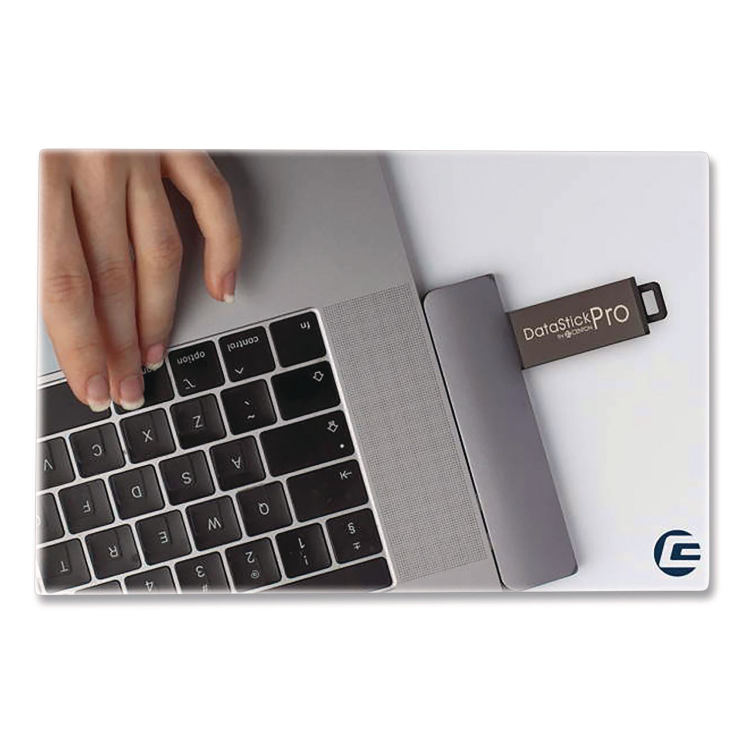 centon-datastick-pro-usb-3-2-type-a-flash-drive-32-gb-black-5-pack-cels1u3p632g5b_5