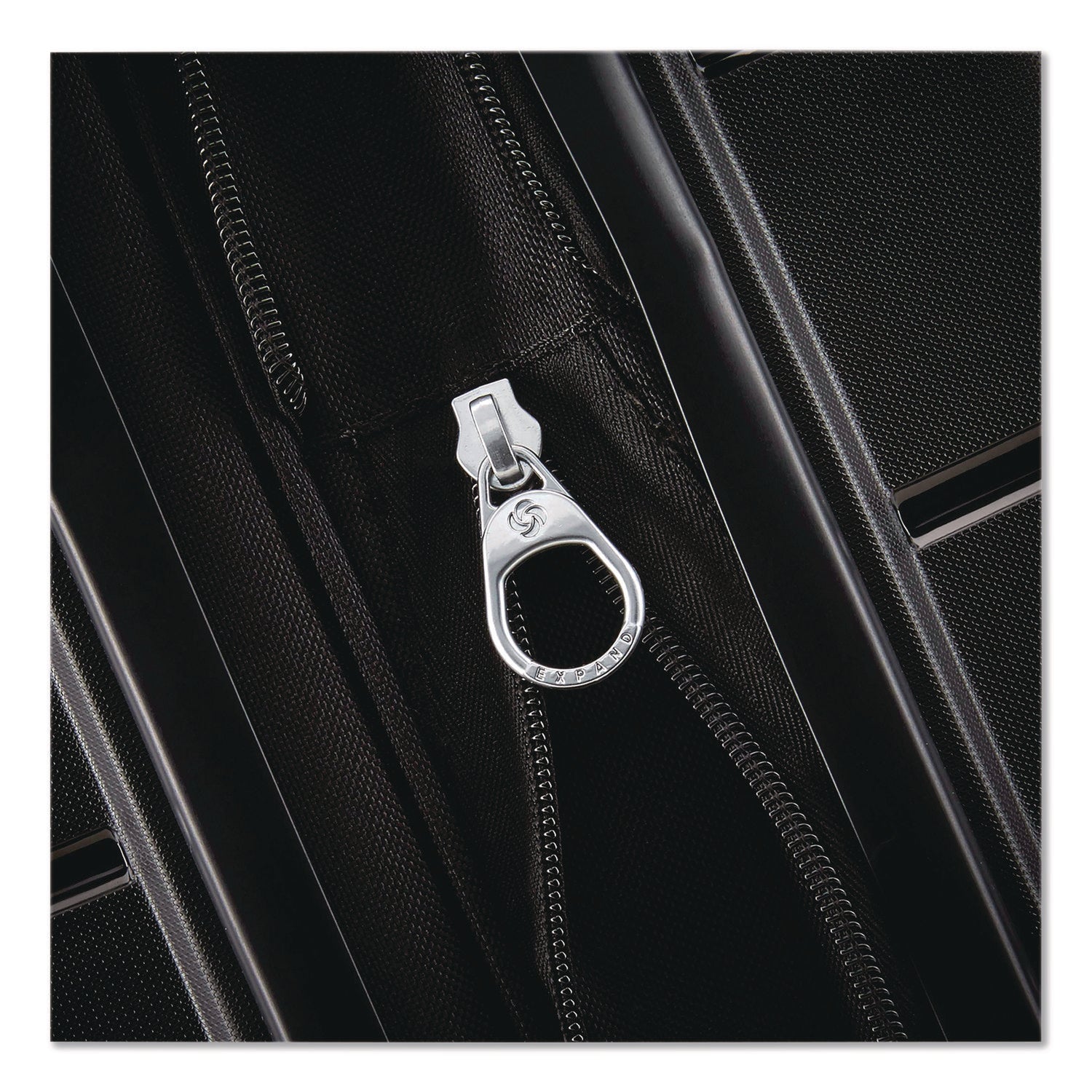 samsonite-r-freeform-hard-side-carry-on-suitcase-four-wheeled-spinner-15-25-x-10-x-21-25-black-sml782551041_5