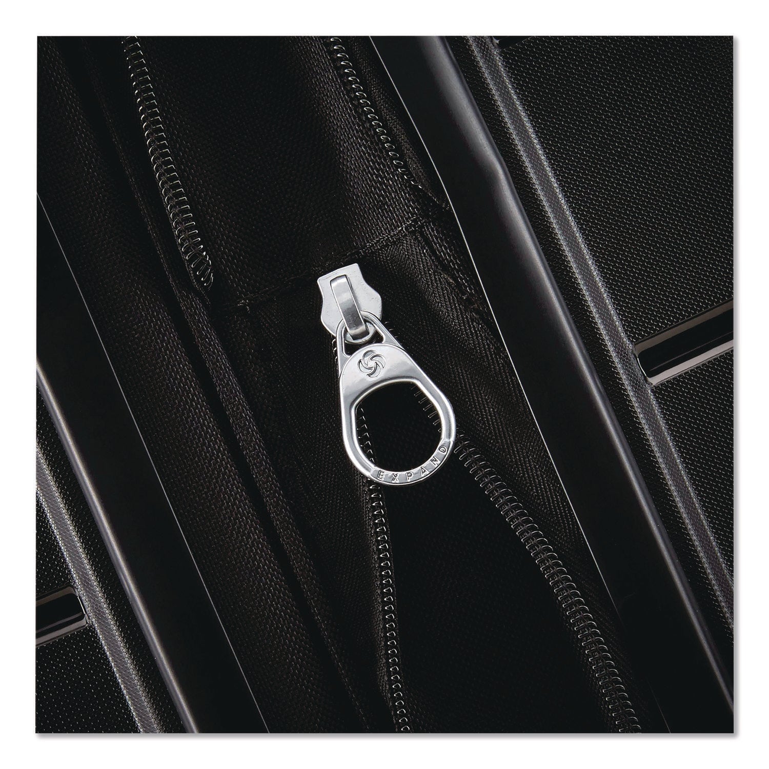samsonite-r-freeform-hard-side-carry-on-suitcase-four-wheeled-spinner-20-95-x-13-8-x-31-1-black-sml782571041_7