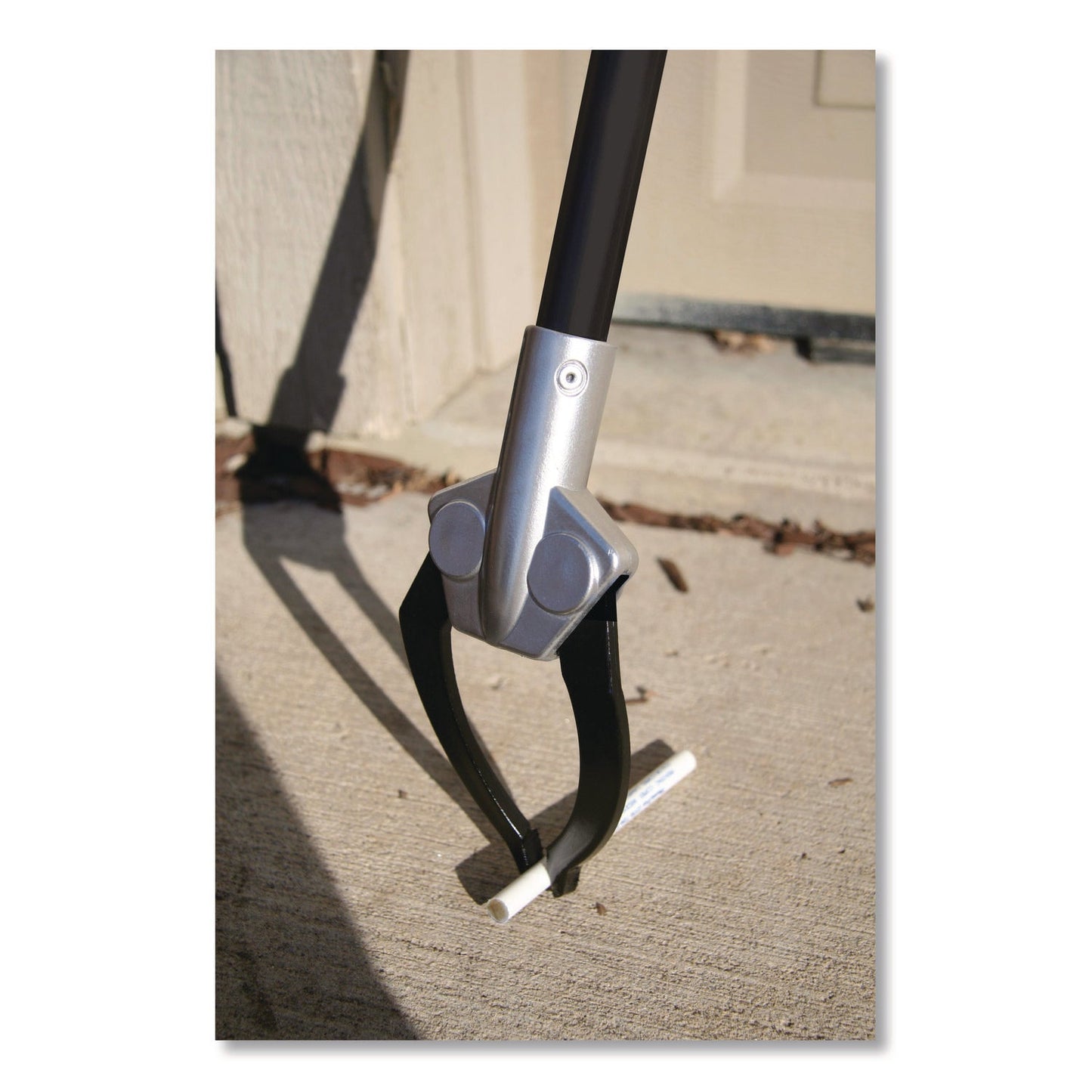 boardwalk®-claw-grabber-tool-36-black-red-silver-bwkgrabber_2