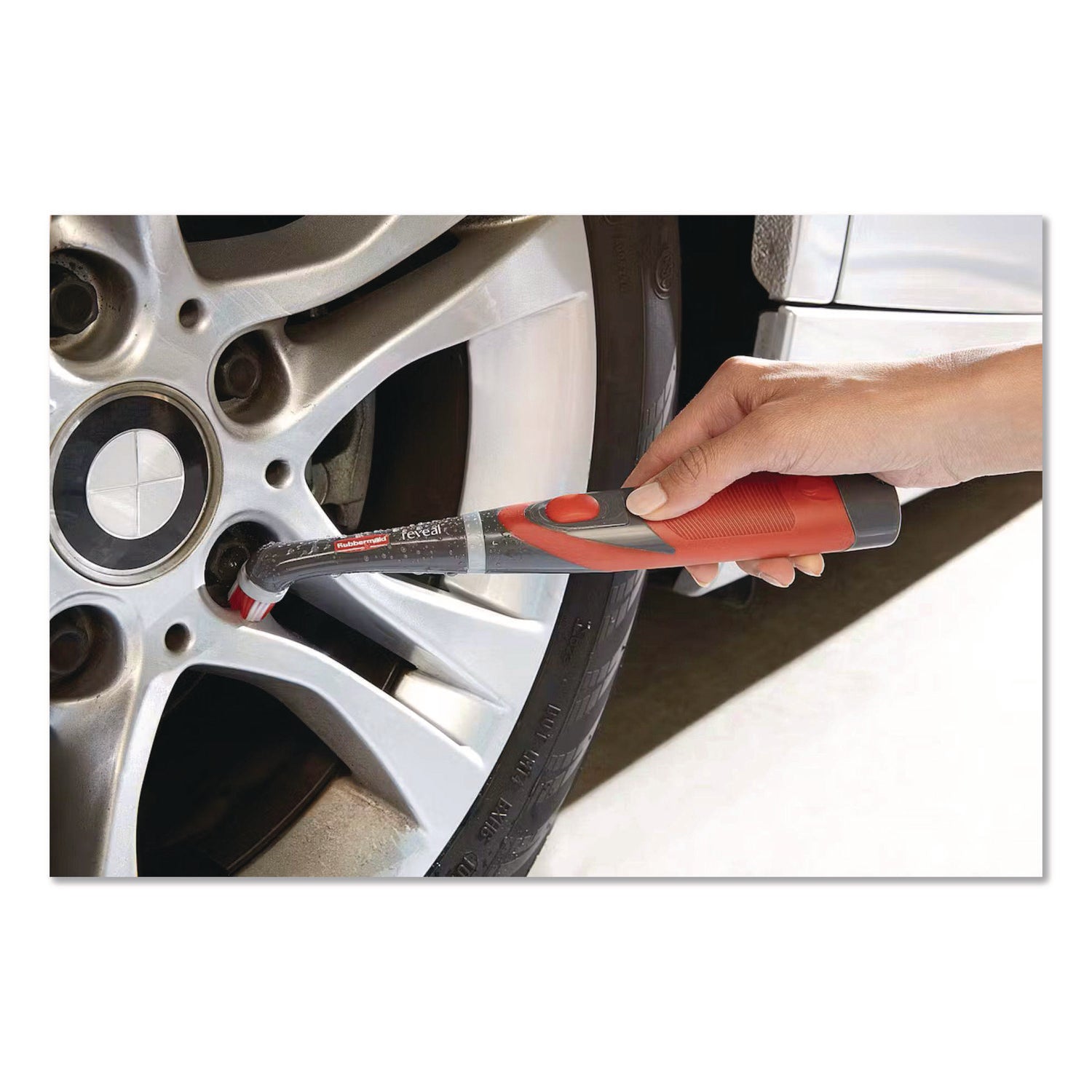 rubbermaid-r-multi-purpose-cordless-battery-power-scrubber-red-white-nylon-bristles-12-68-brush-7-red-black-handle-rub1839685_3