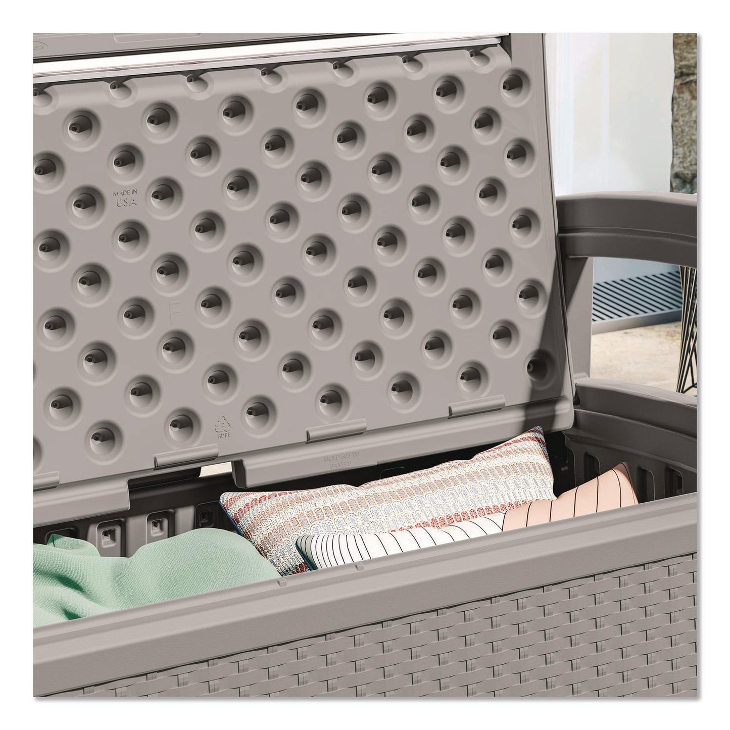 suncast®-elements-loveseat-with-storage-47-x-29-75-x-35-5-dove-gray-suabmwb5000dg_6