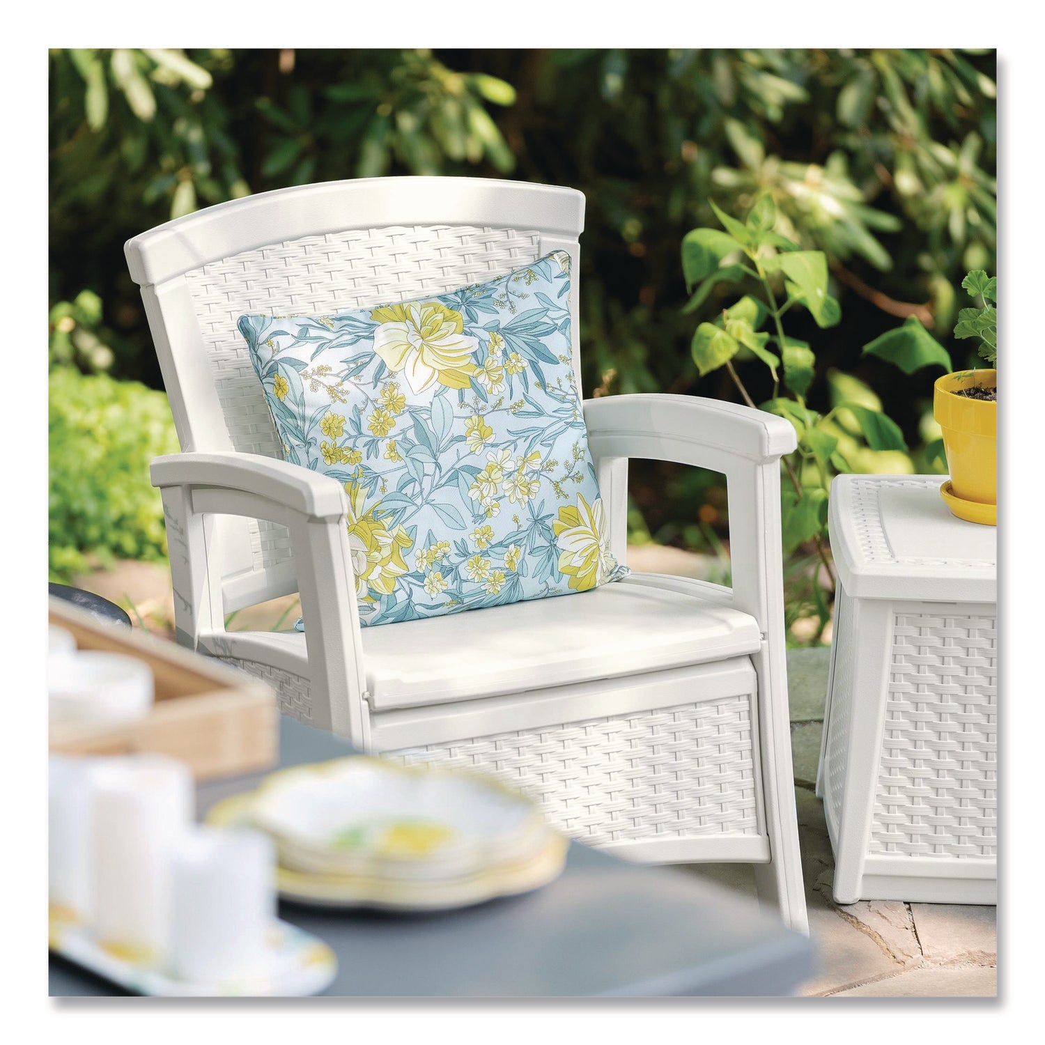 suncast®-elements-club-chair-with-storage-supports-up-to-300-lb-17-seat-height-25-25-x-29-75-x-35-5-ice-cube-suabmcc1800cb_4