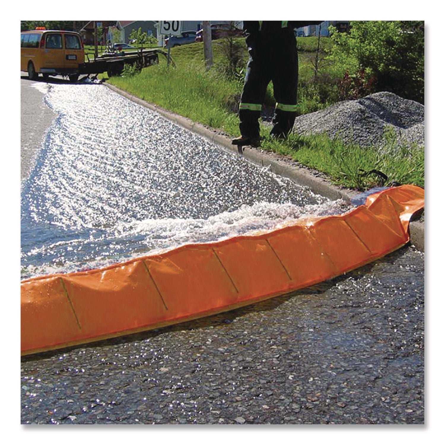 quick-dam-water-force-24-x-30-ft-x-6-qkdqdwgwl0630_3