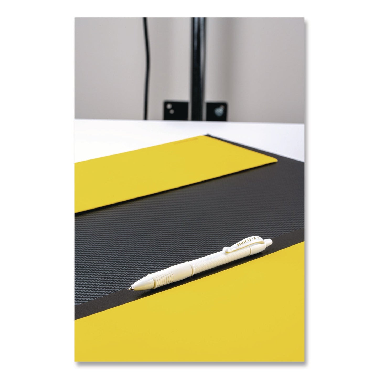 pilot®-g2-edge-premium-gel-roller-pen-retractable-fine-0-7-mm-black-ink-white-barrel-dozen-pil20839_5