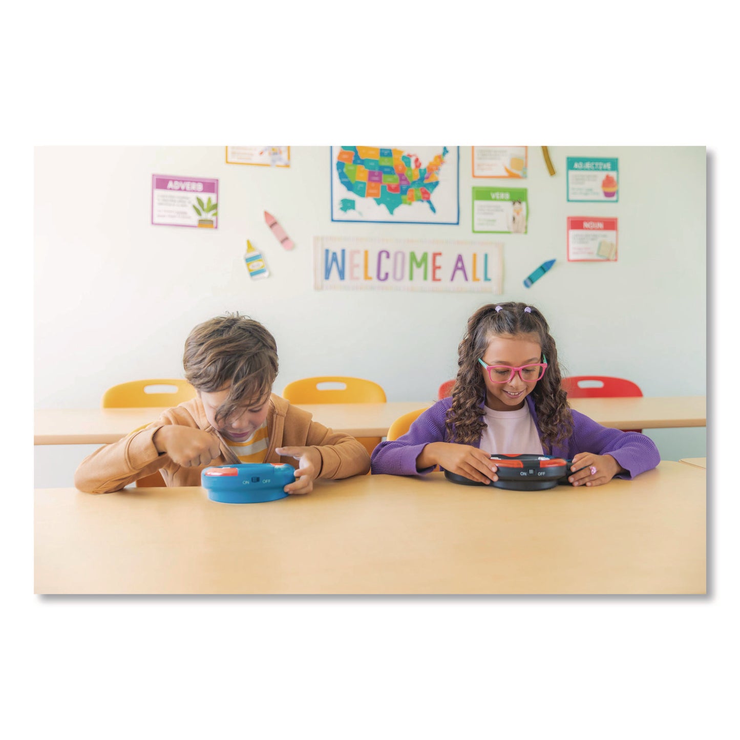 Educational Insights® Multiplication Slam, Five Games Modes, Two Subjects: Multiplication and Division, Grades 3 to 7 (EII8433)