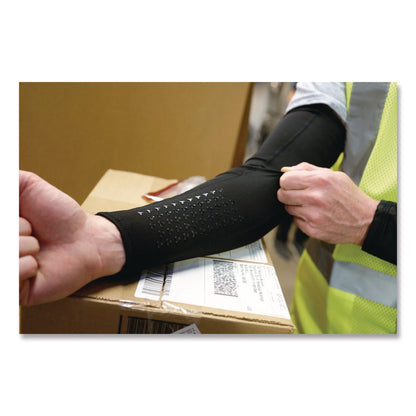 ergodyne®-chill-its-6691-cooling-arm-sleeves-with-box-handling-grip-polyester-spandex-medium-black-pair-ego12387_3