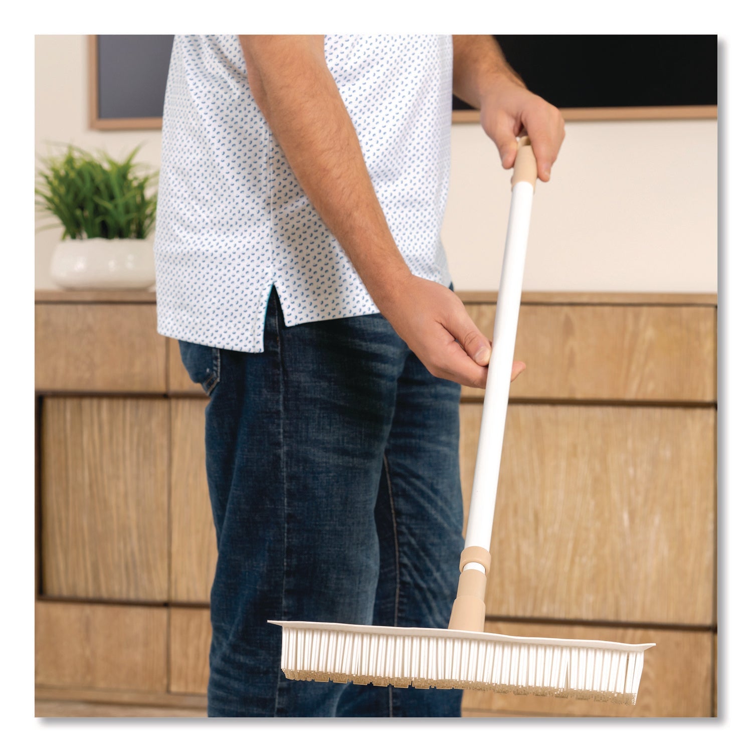 tidyups-rubber-broom-and-handheld-brush-11-75-x-50-plastic-handle-white-taupe-ch7tu68057_2
