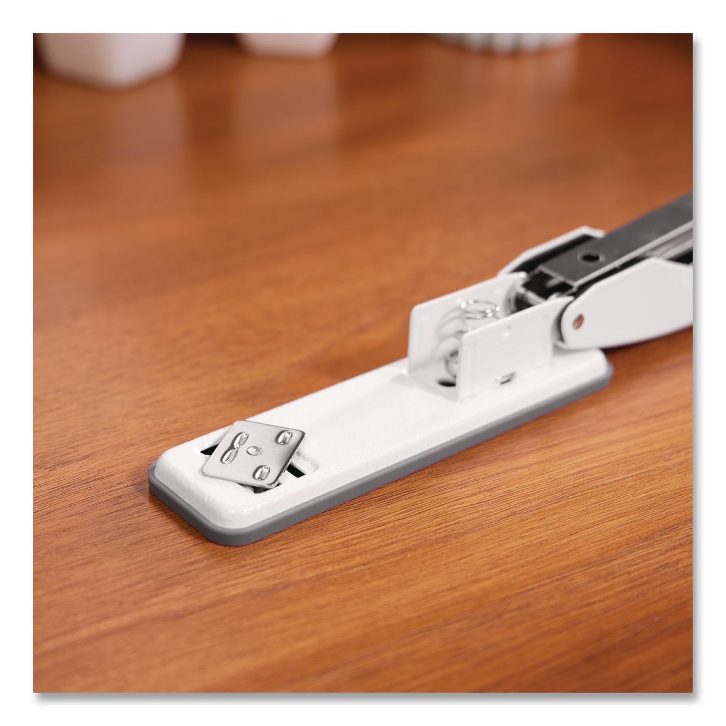 Swingline® Cub Compact Metal Stapler, 20 Sheet Capacity, Arctic White (SWI1067)
