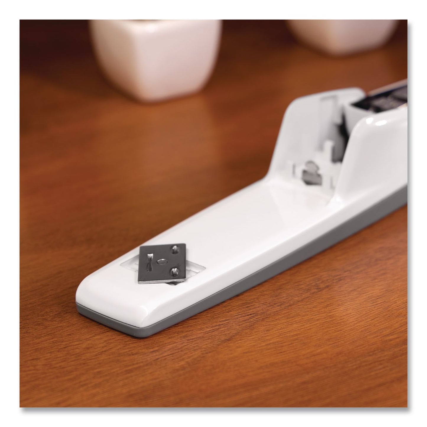 Swingline® 747 Business Full Strip Desk Stapler, 30 Sheet Capacity, Arctic White (SWI74738)