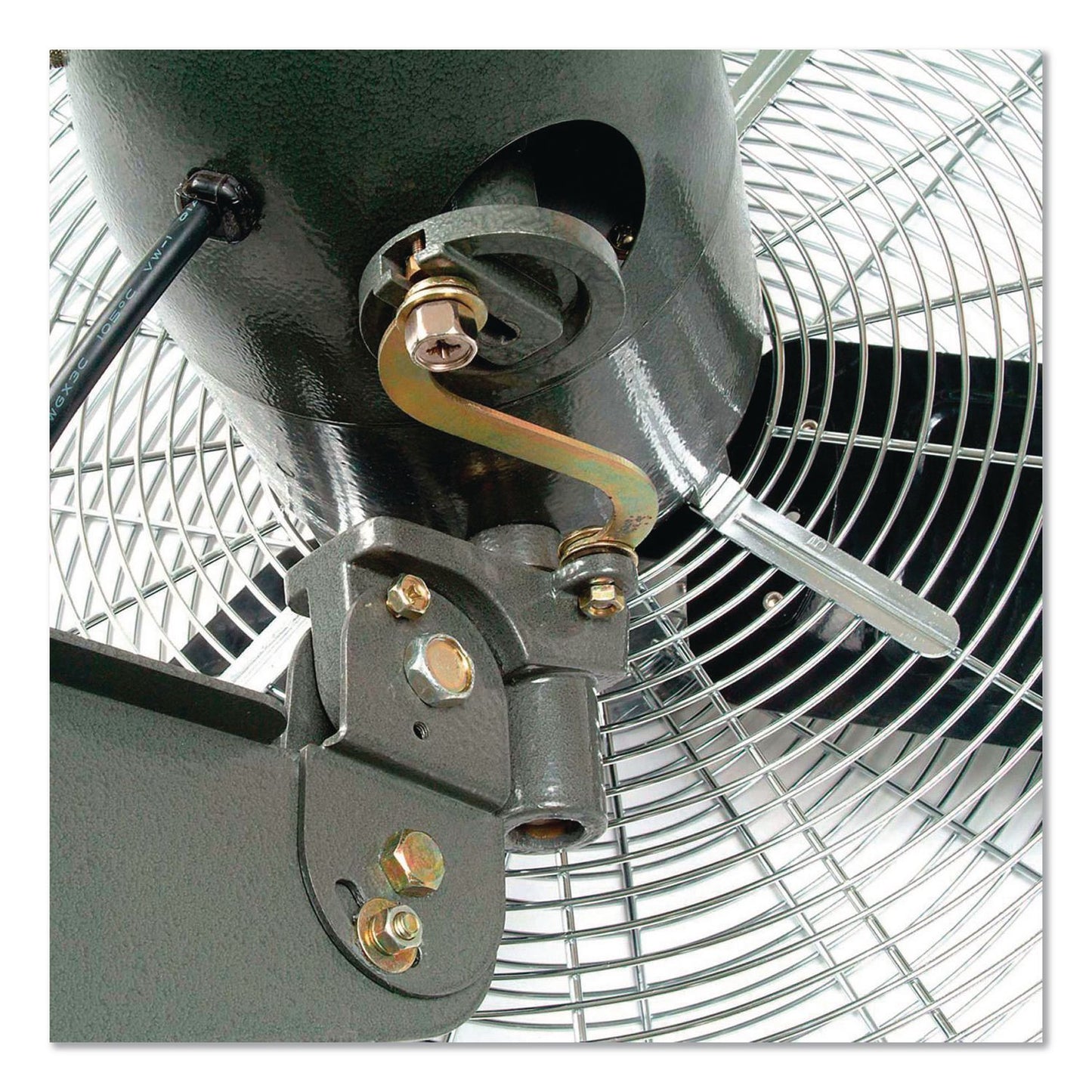 Global Industrial® Oscillating Wall Mount Fan, 24", 3 Speeds, Black (GBE607050)