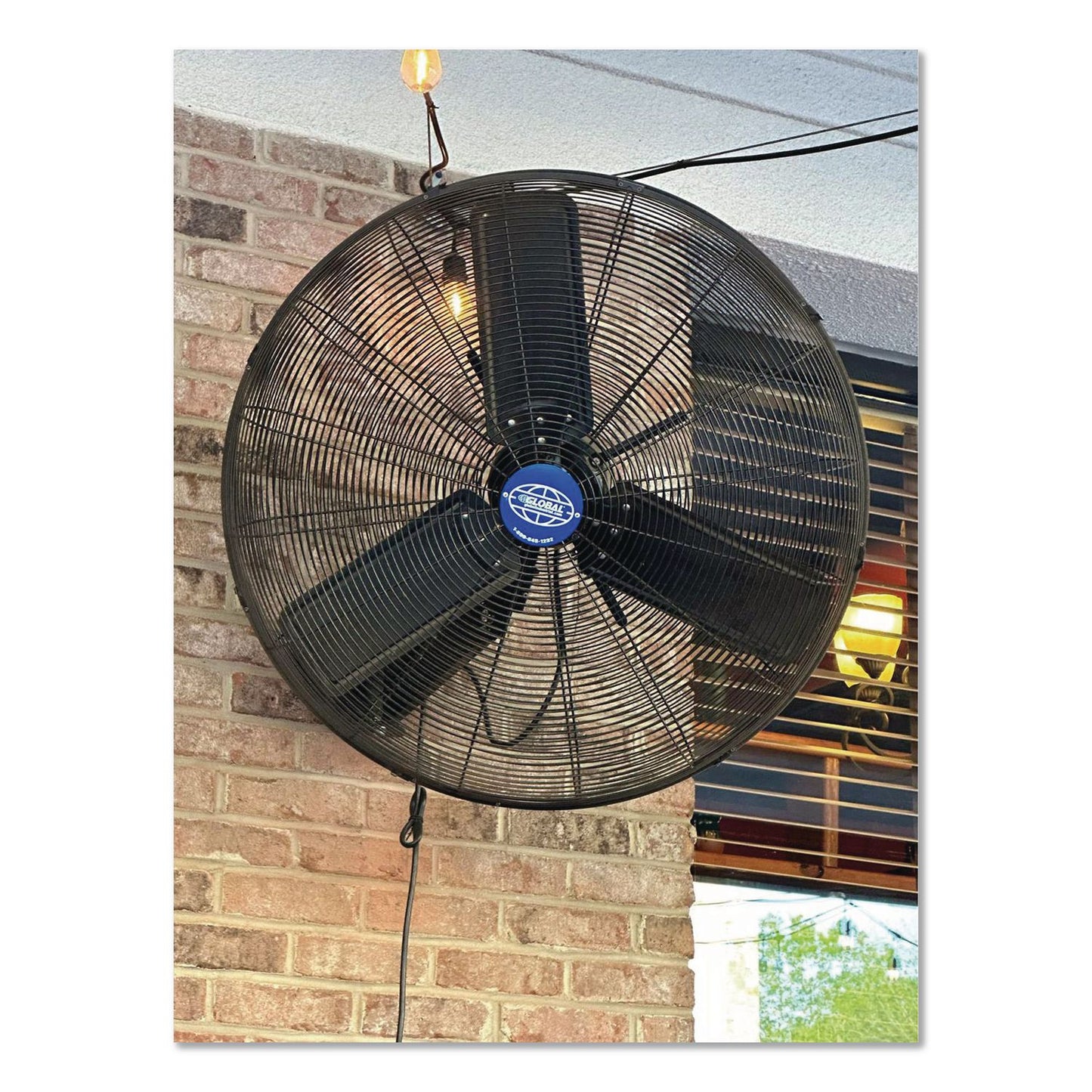 Global Industrial® Oscillating Wall Mount Fan, 24", 3 Speeds, Black (GBE607050)