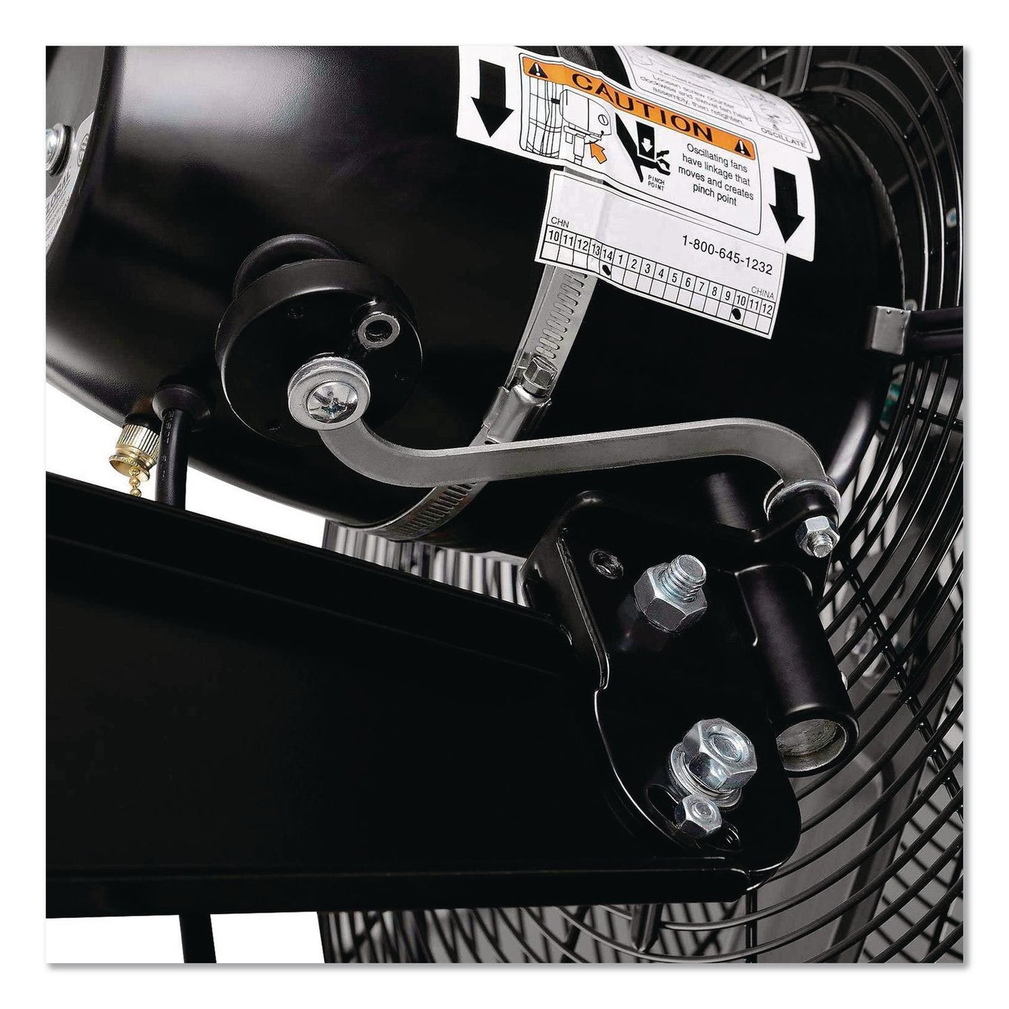 Global Industrial® 2-Speed Oscillating Outdoor Rated Wall Mount Fan, 24", Black (GBE292450)