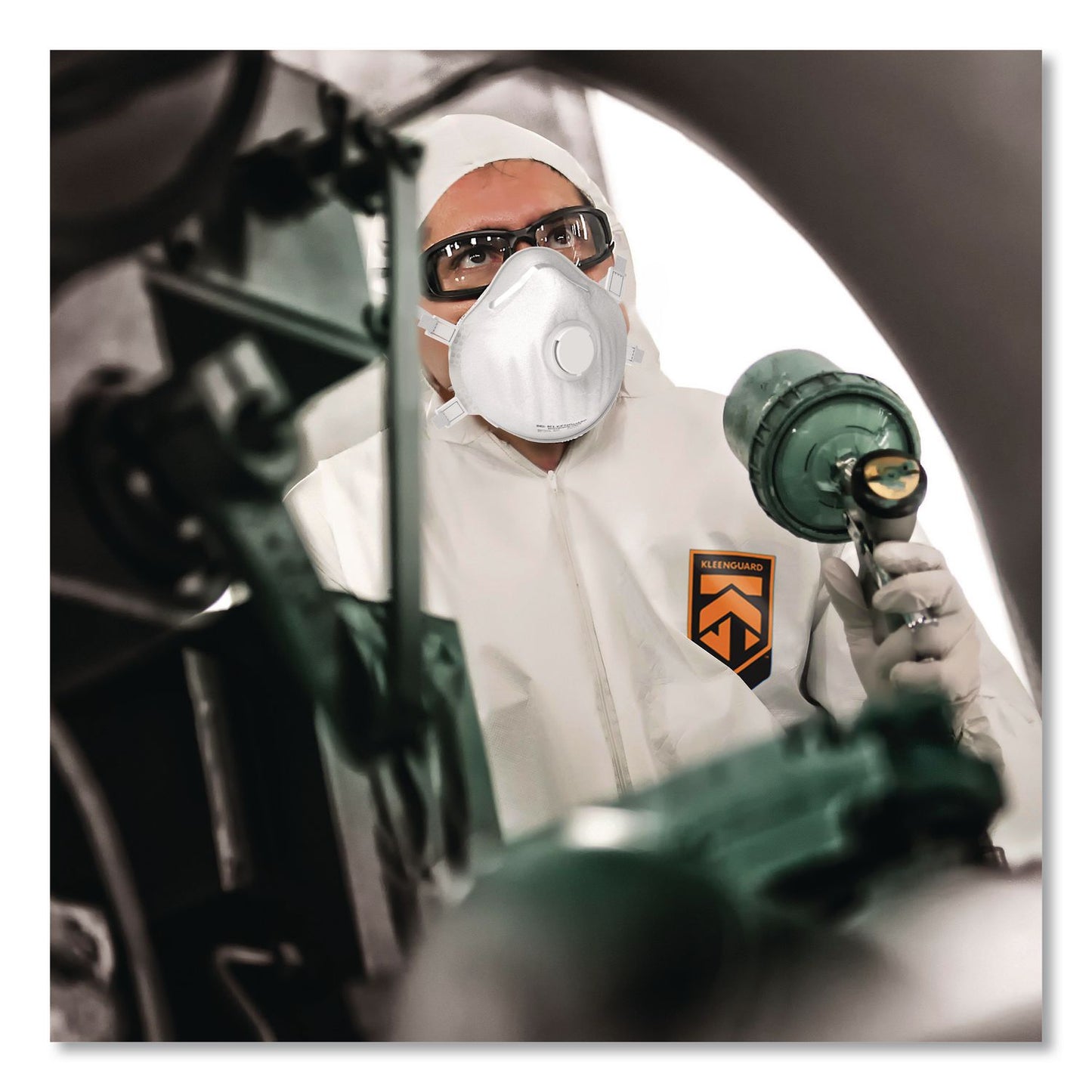 Ansell KleenGuard A40 Coveralls, Medium, White, 25/Carton (ANS44332)