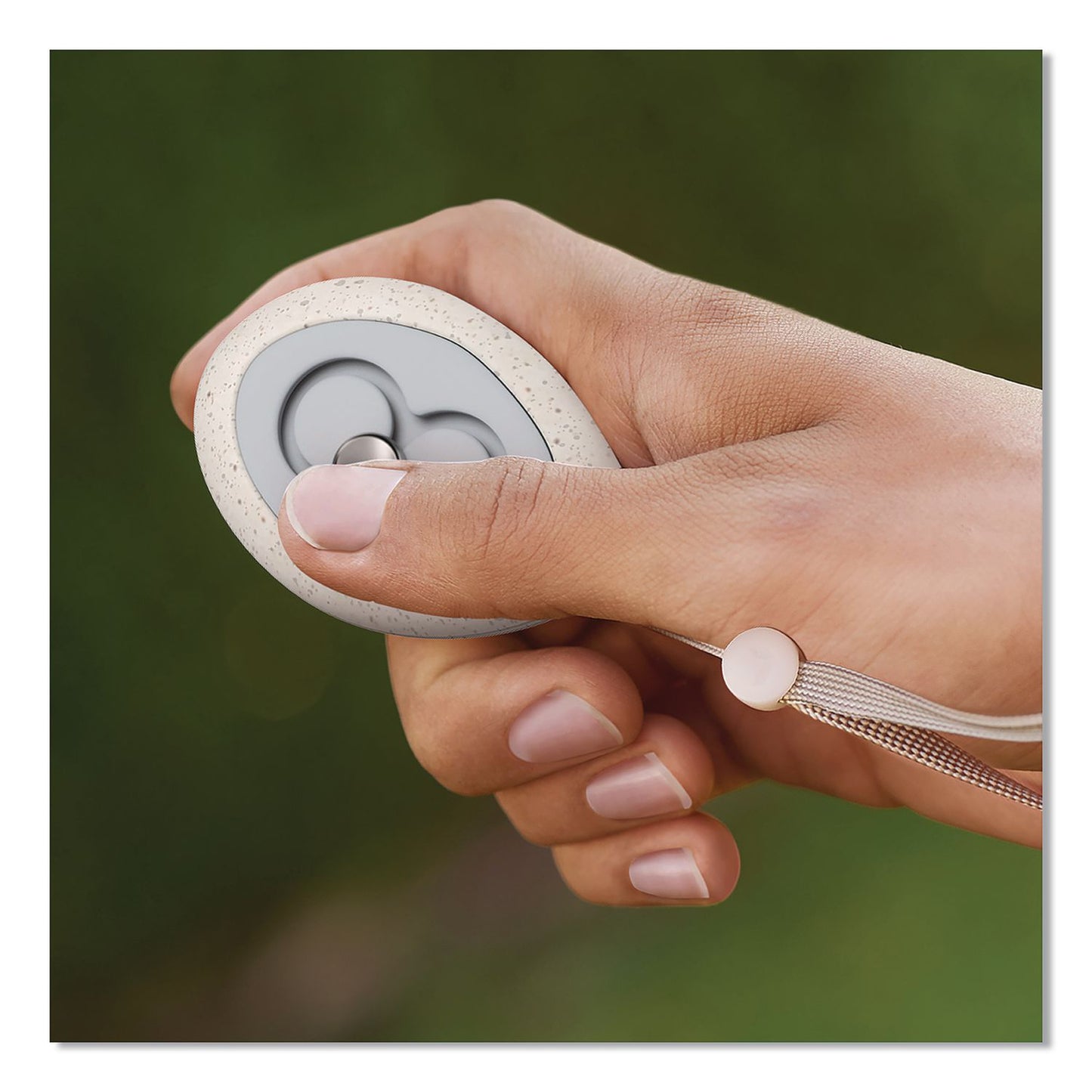 Lifelines® Essential Oil Meditative Grounding Stones and Walk in the Woods Essential Oil, Gray (LLN114501)