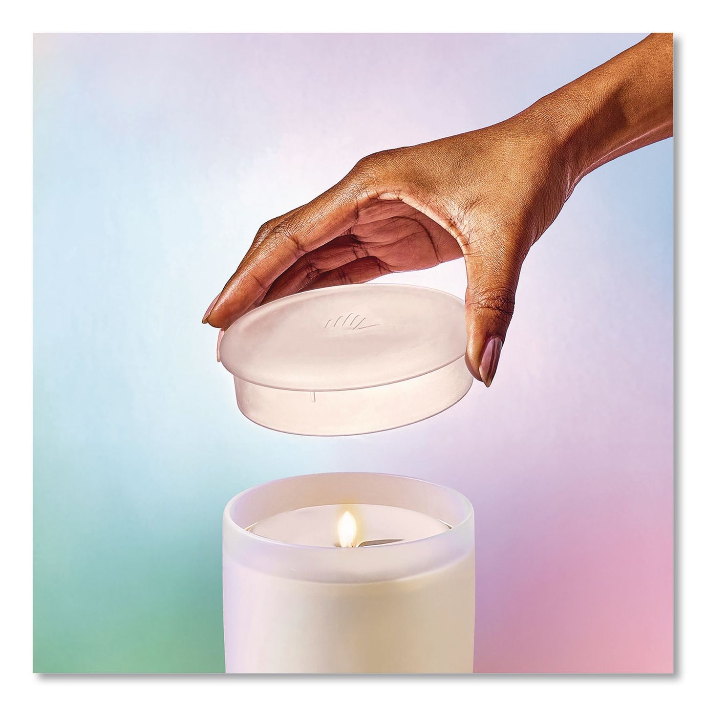 Lifelines® Aromatherapy Essential Oil Flameless Candle Diffuser, Jasmine and Geranium Essential Oil, 5.4 x 5.4 x 6.5, White (LLN111603)