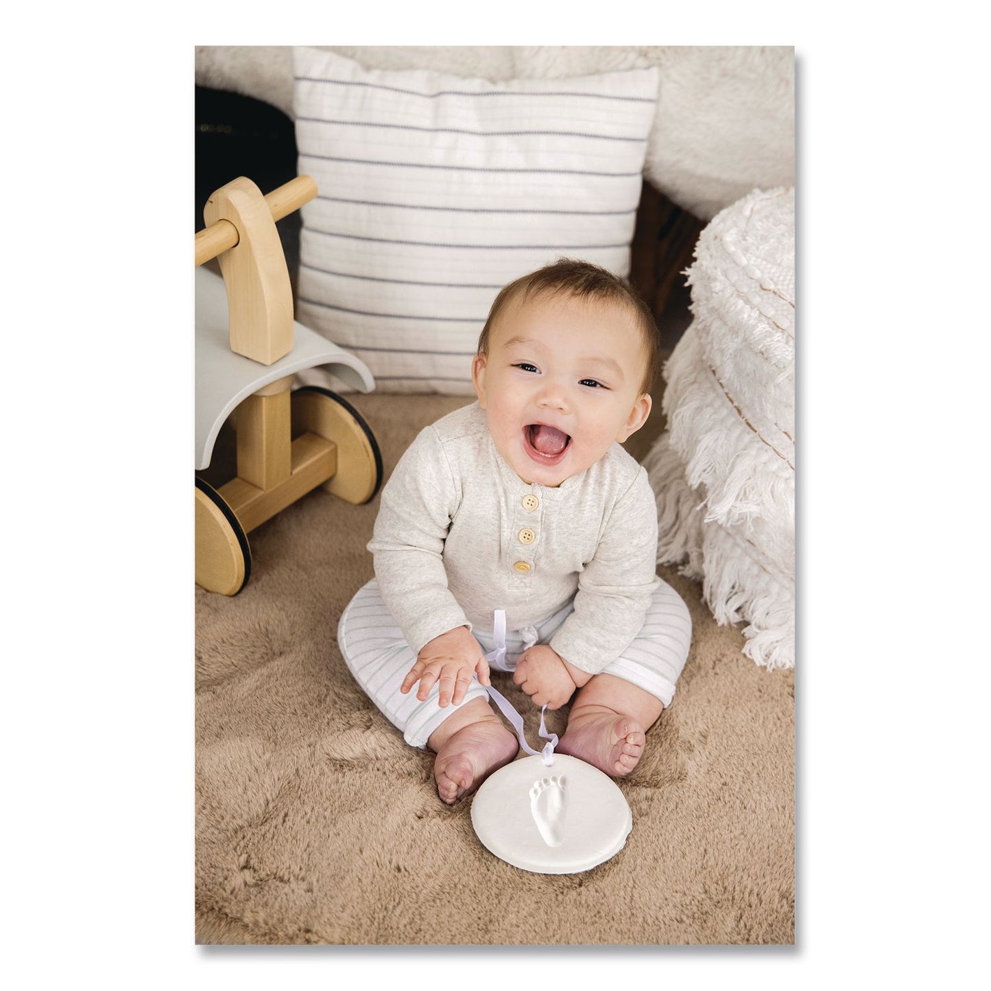 pearhead® Babyprints Handprint or Footprint Keepsake Ornament Kit, 100% Baby Safe Impression Material/Shaping Ring/Ribbon/Pin (PEH50020)