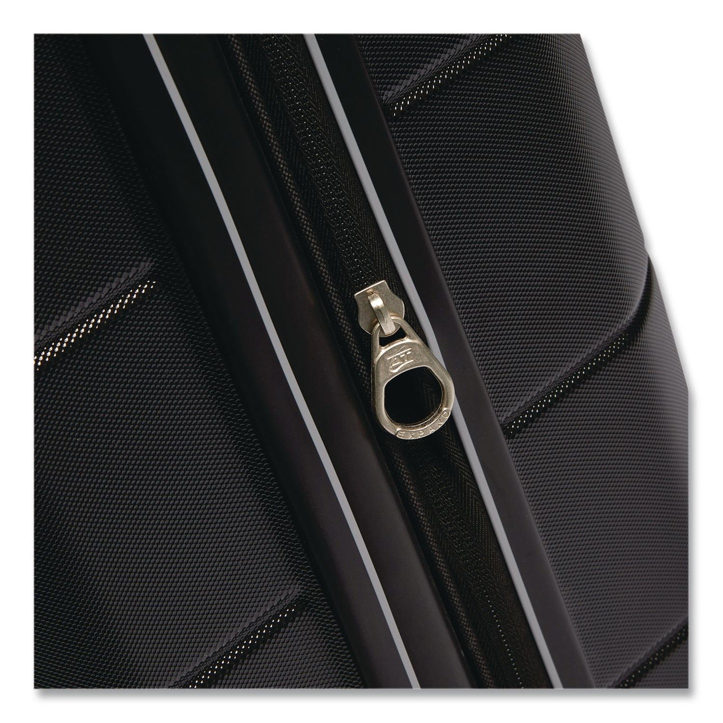 AMERICAN TOURISTER Stratum 2.0 Hardside Spinner Suitcase, 15 x 9.5 x 22, Jet Black (SML1423481465)