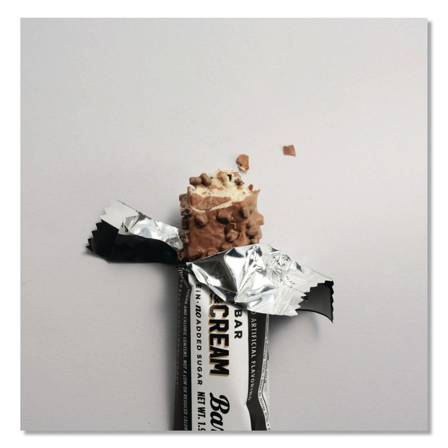 Barebells Cookies and Cream Protein Bars, 1.9 oz Individually Wrapped, 12/Box (BEBVTN42964)