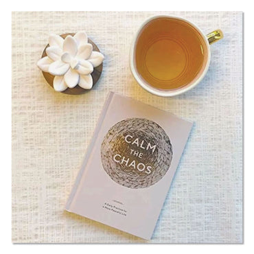 CHRONICLE BOOKS Guided Journal: Calm the Chaos - A Daily Practice for a More Peaceful Life, White/Gold Cover, (72) 7 x 5 Sheets (CHB978145216995)
