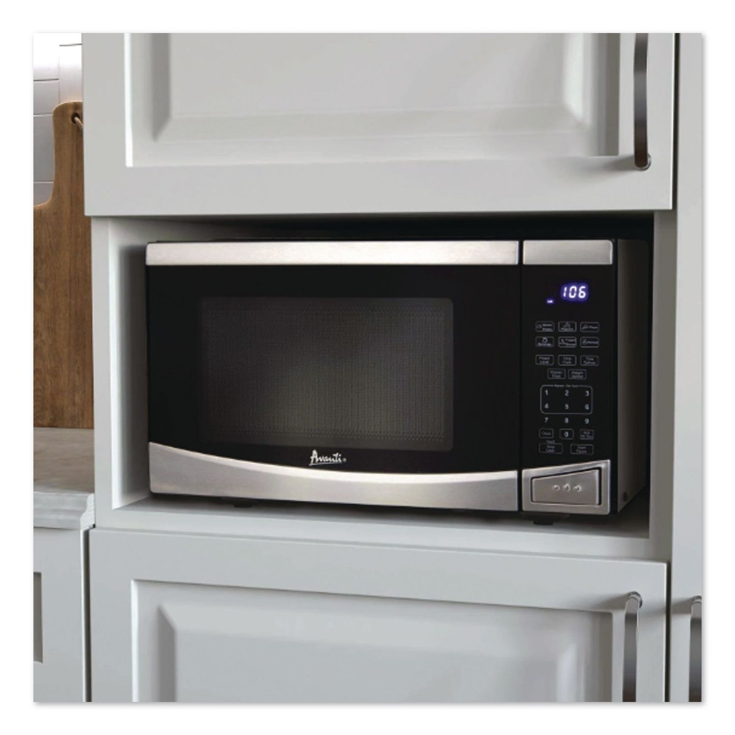Avanti 0.9 cu ft Stainless Steel Countertop Microwave, 900 W, Stainless Steel/Black (AVAMT09V3S)