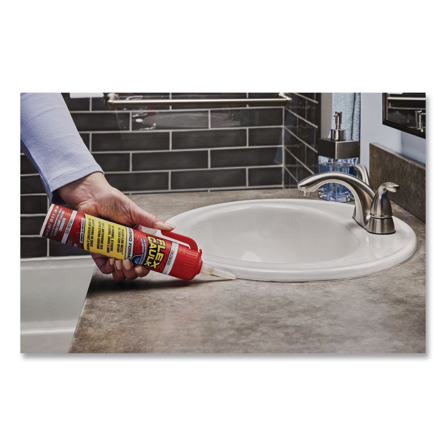 Flex Seal Products® Flex Caulk Hi-Performance Hybrid Caulk, 6.6 oz Aerosol Can, Dries Clear, 4/Carton (FSGCFSCLRR675)