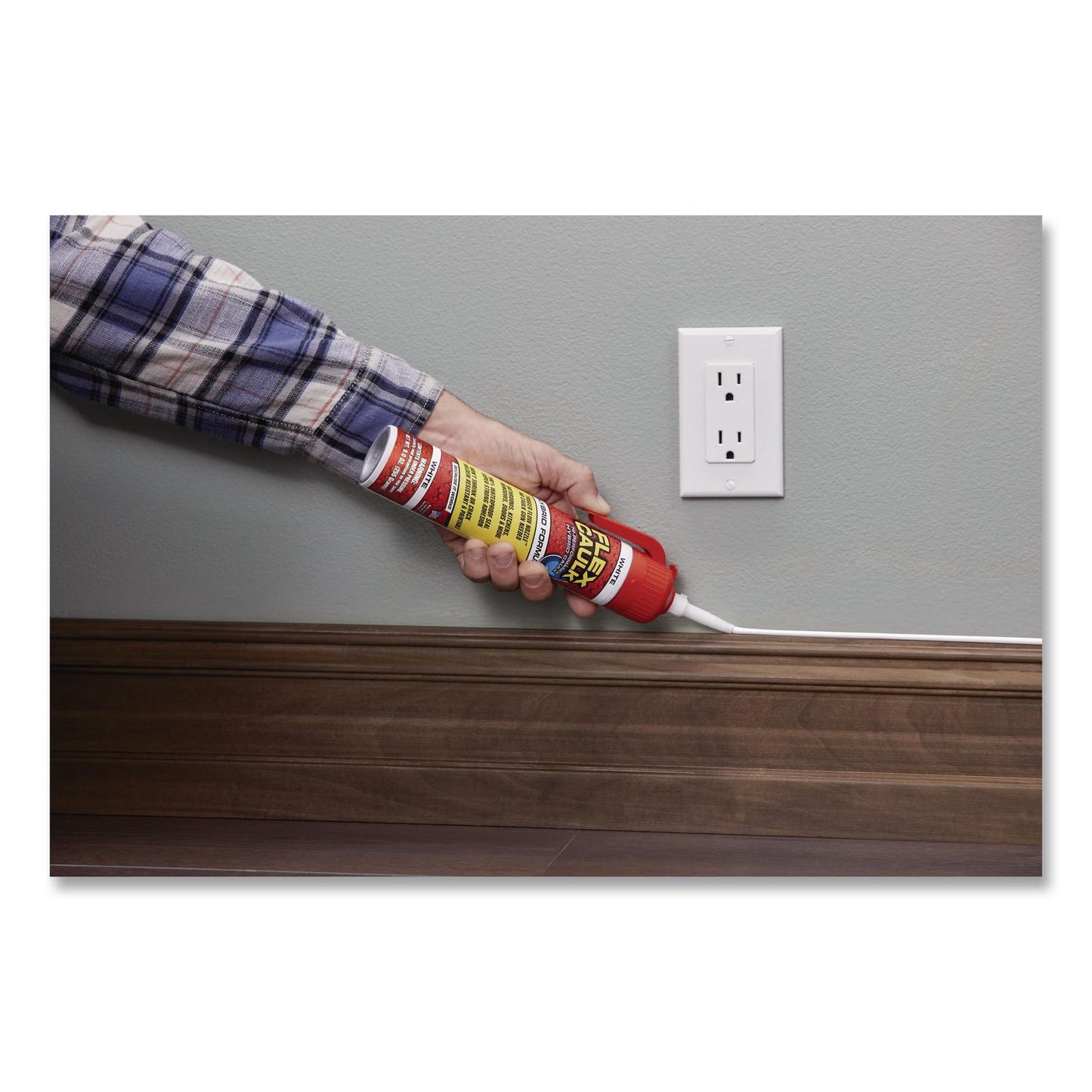 Flex Seal Products® Flex Caulk Hi-Performance Hybrid Caulk, 9 oz Aerosol Can, Dries White, 4/Carton (FSGCFSWHTR675)