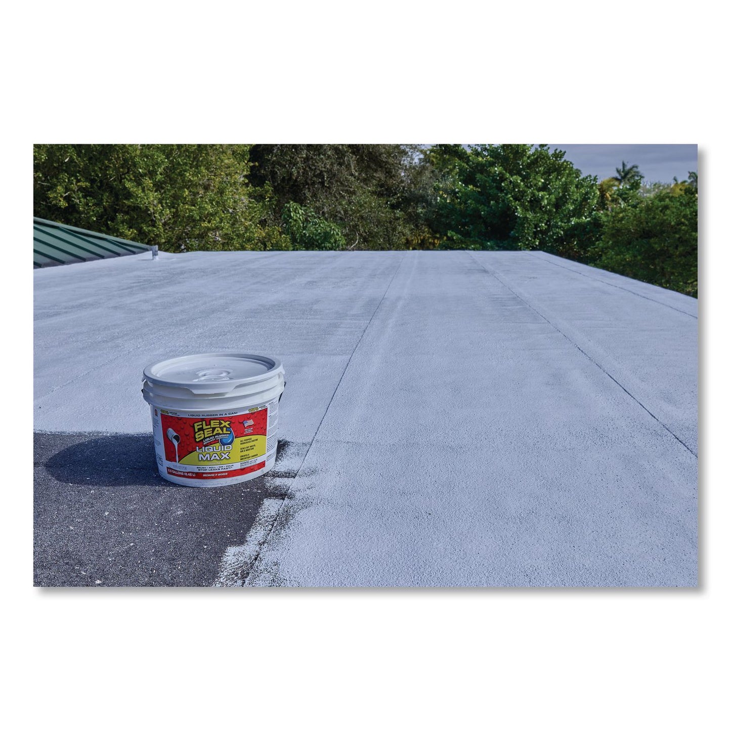 Flex Seal Products® Flex Seal Liquid Rubber Sealant Coating Liquid Max, 2.5 gal Bucket, Dries White (FSGLFSMAXWHT02)