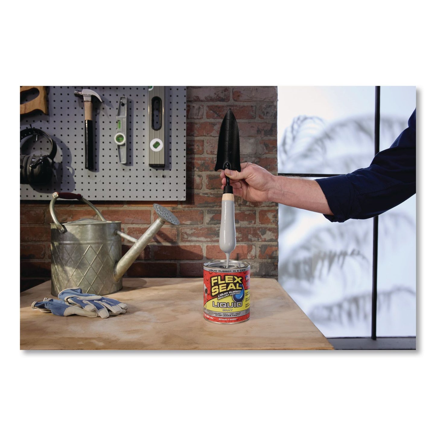 Flex Seal Products® Flex Seal Liquid Rubber Sealant Coating Liquid, 32 oz Can, Dries Gray, 6/Carton (FSGLFSGRYR32)
