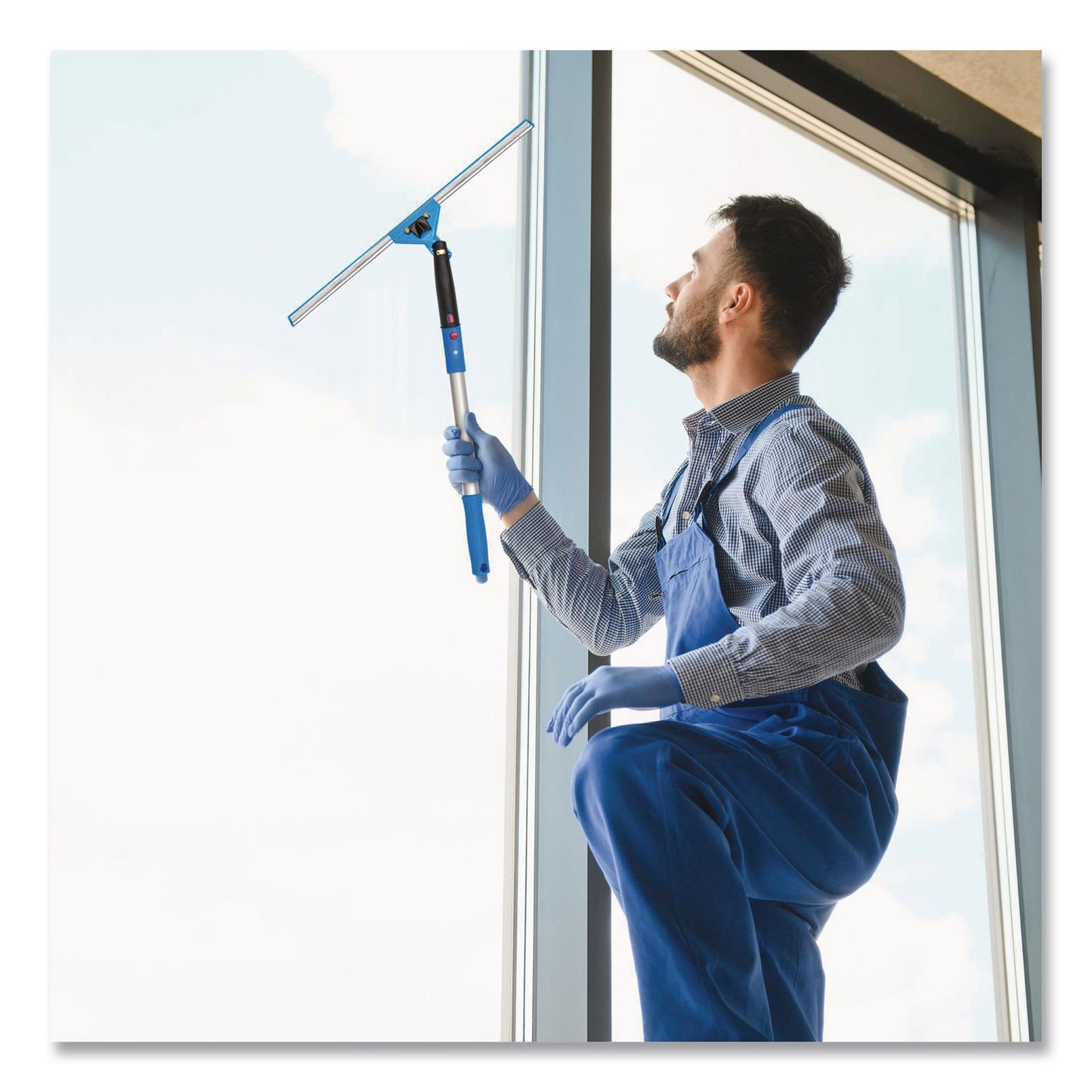 Gritt Commercial Pro Window Washing Kit with Swivel Window Squeegee and 20" Pole, 18" Wide Blade (GCEGRI13118)