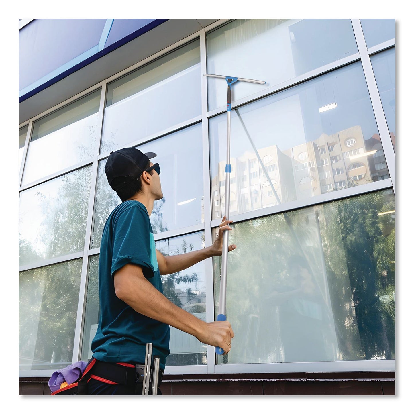Gritt Commercial Pro Window Washing Kit with 14" Wide Blade Squeegee, Washer, 6 ft Telescopic Pole and 3 gal Heavy-Duty Bucket (GCEGRI137B6F14)