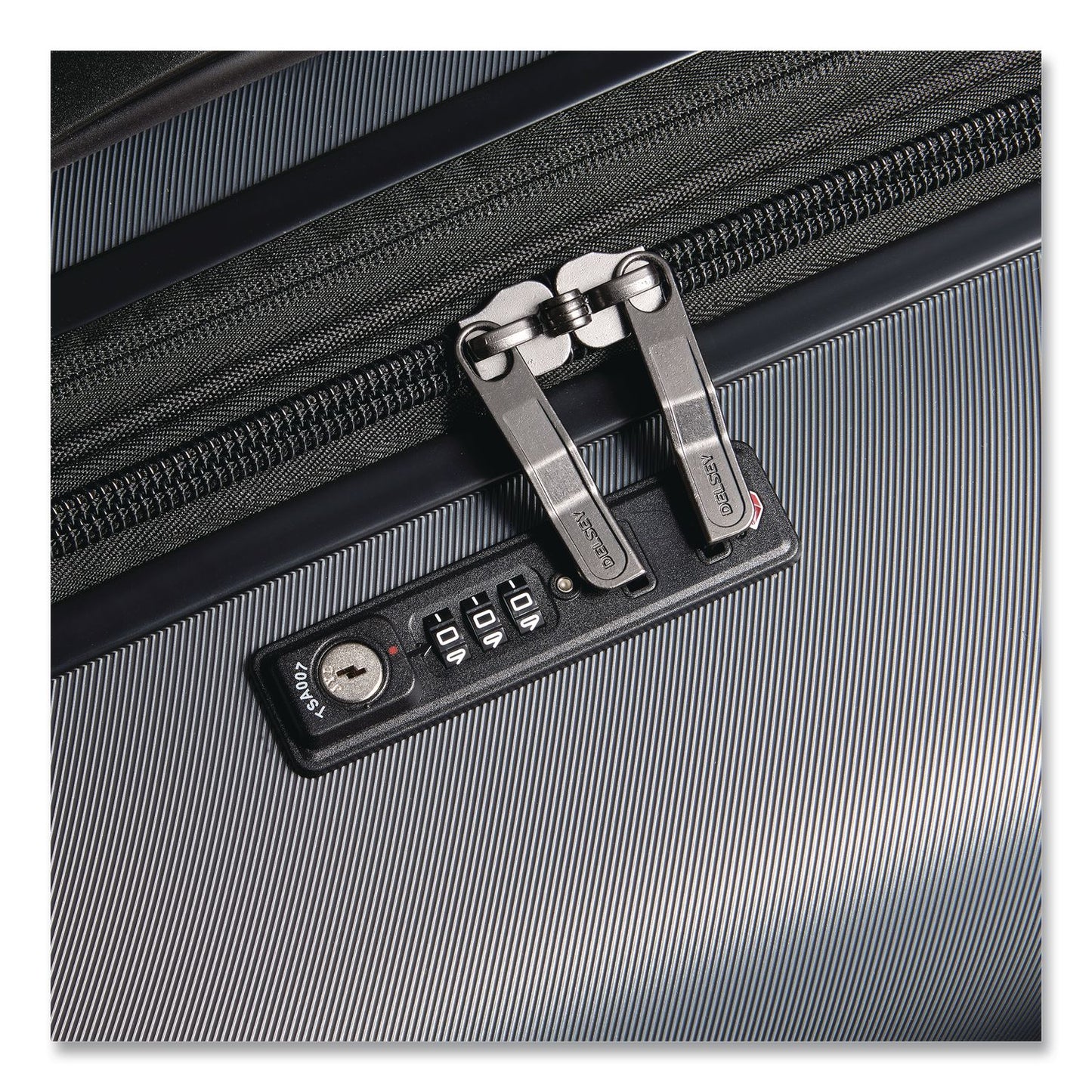 DELSEY PARIS Cruise 3.0 28" Hardside Suitcase, 19.75 x 13 x 31.5, Graphite (DSY40287983001)