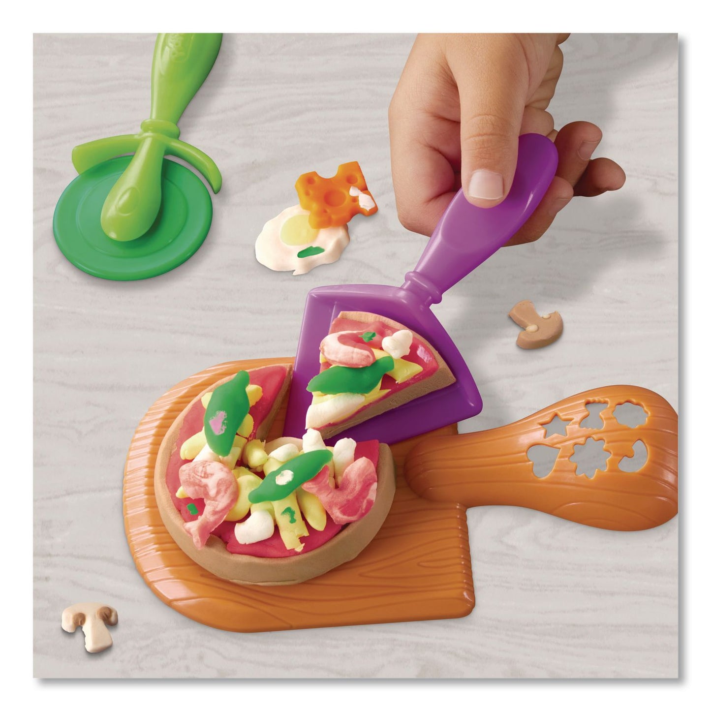 Hasbro Play-Doh Kitchen Creations Pizza Oven Playset (HSBF4373)