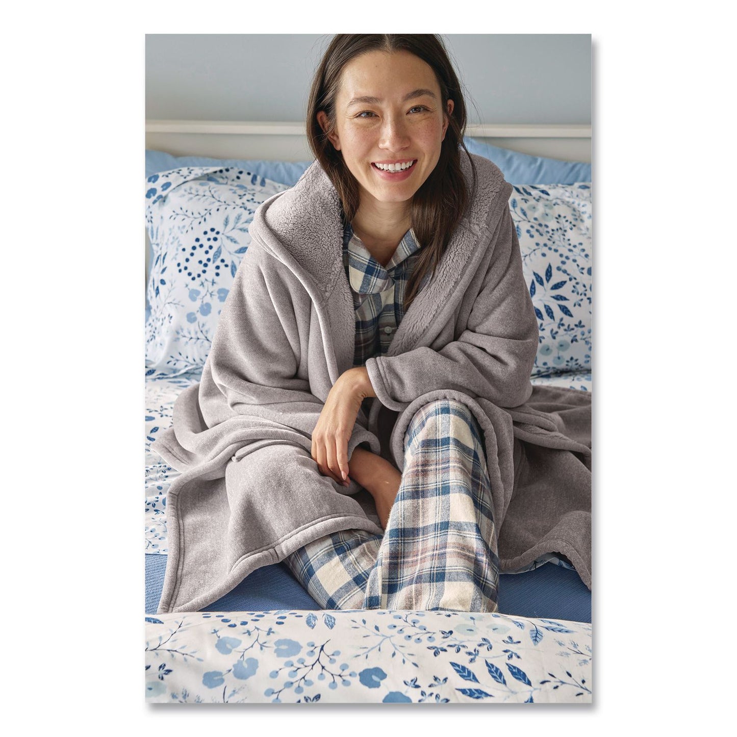 L.L.Bean® Cozy Chenille Wearable Throw, 58 x 60, Gray (LLB5238848281)