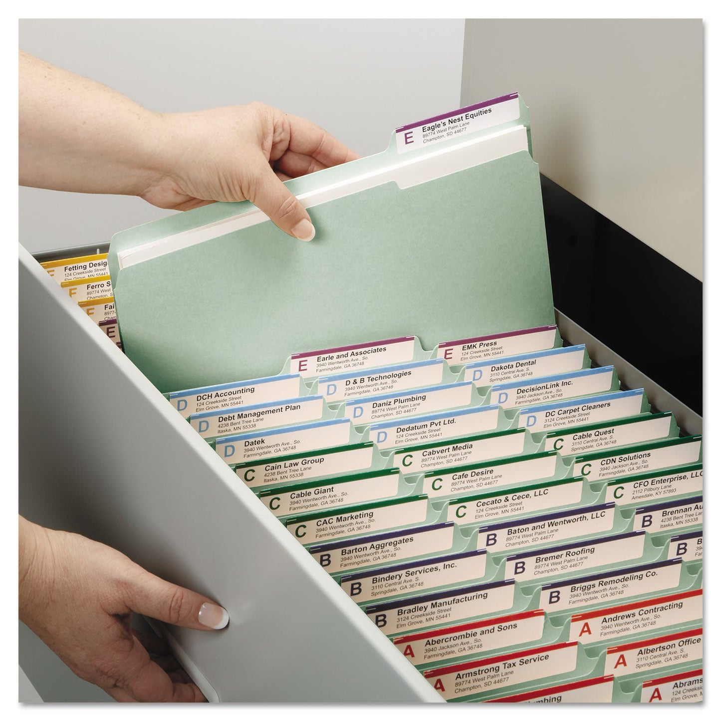 smead-recycled-pressboard-folders-with-two-safeshield-coated-fasteners-num-smd14931_6