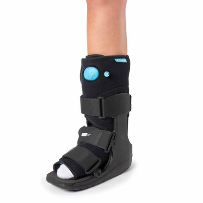 Formfit® Walker Air Air Walker Boot Pneumatic Adult Medium Short (816762_EA)