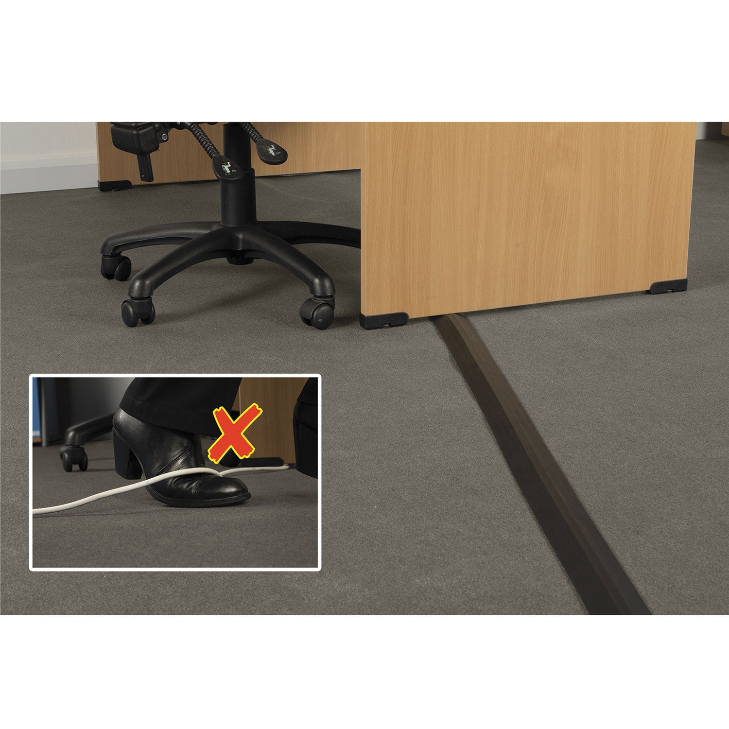 d-line-medium-duty-floor-cable-cover-num-dlnfc68b_3