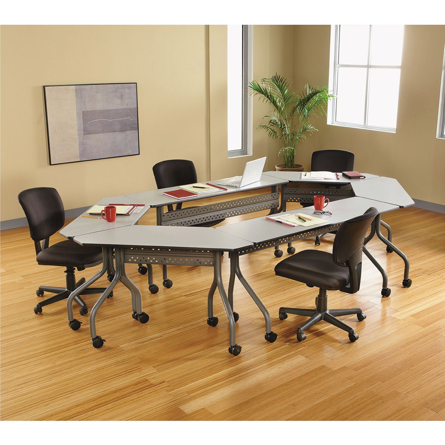 iceberg-officeworks-mobile-training-table-num-ice68057_3