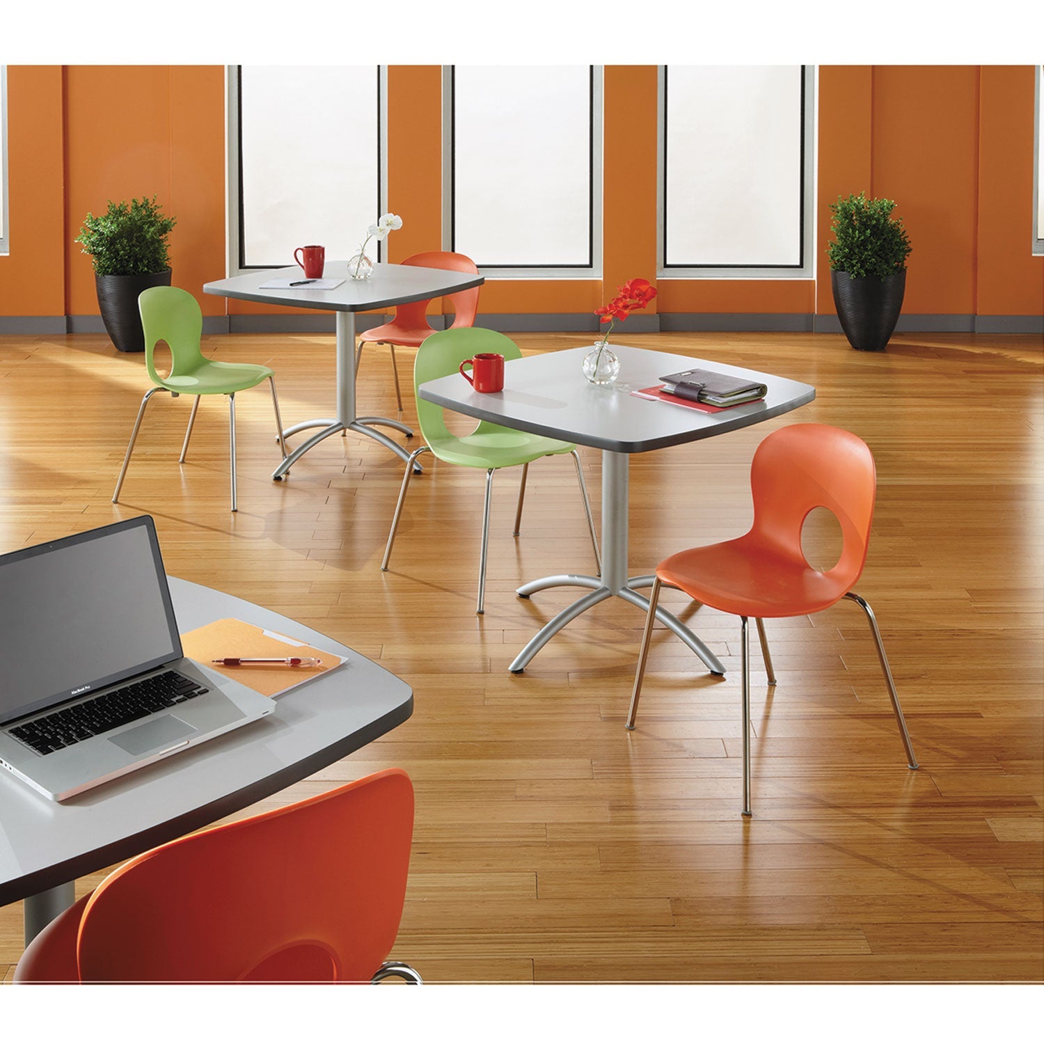 iceberg-cafeworks-table-num-ice65617_4