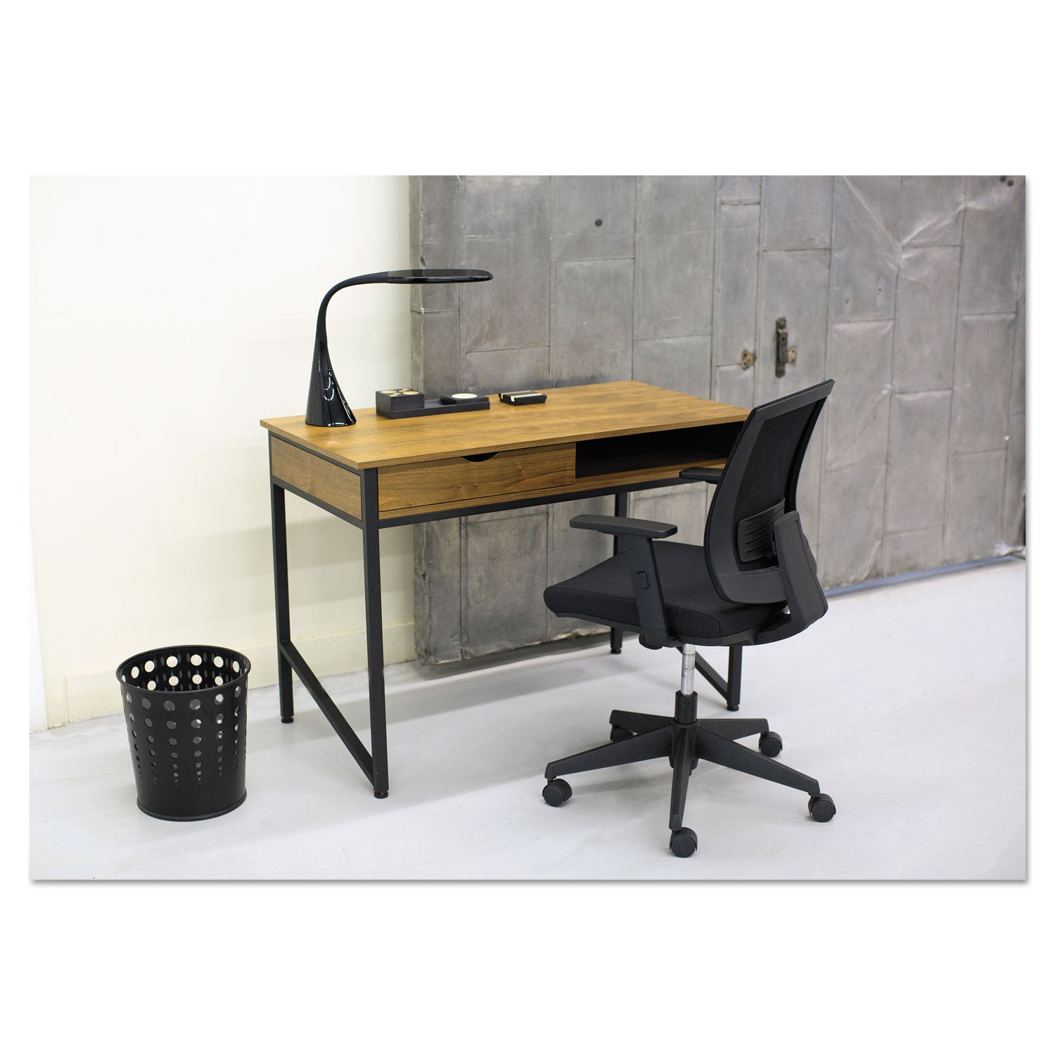 safco-bubble-wastebasket-num-saf9740bl_3