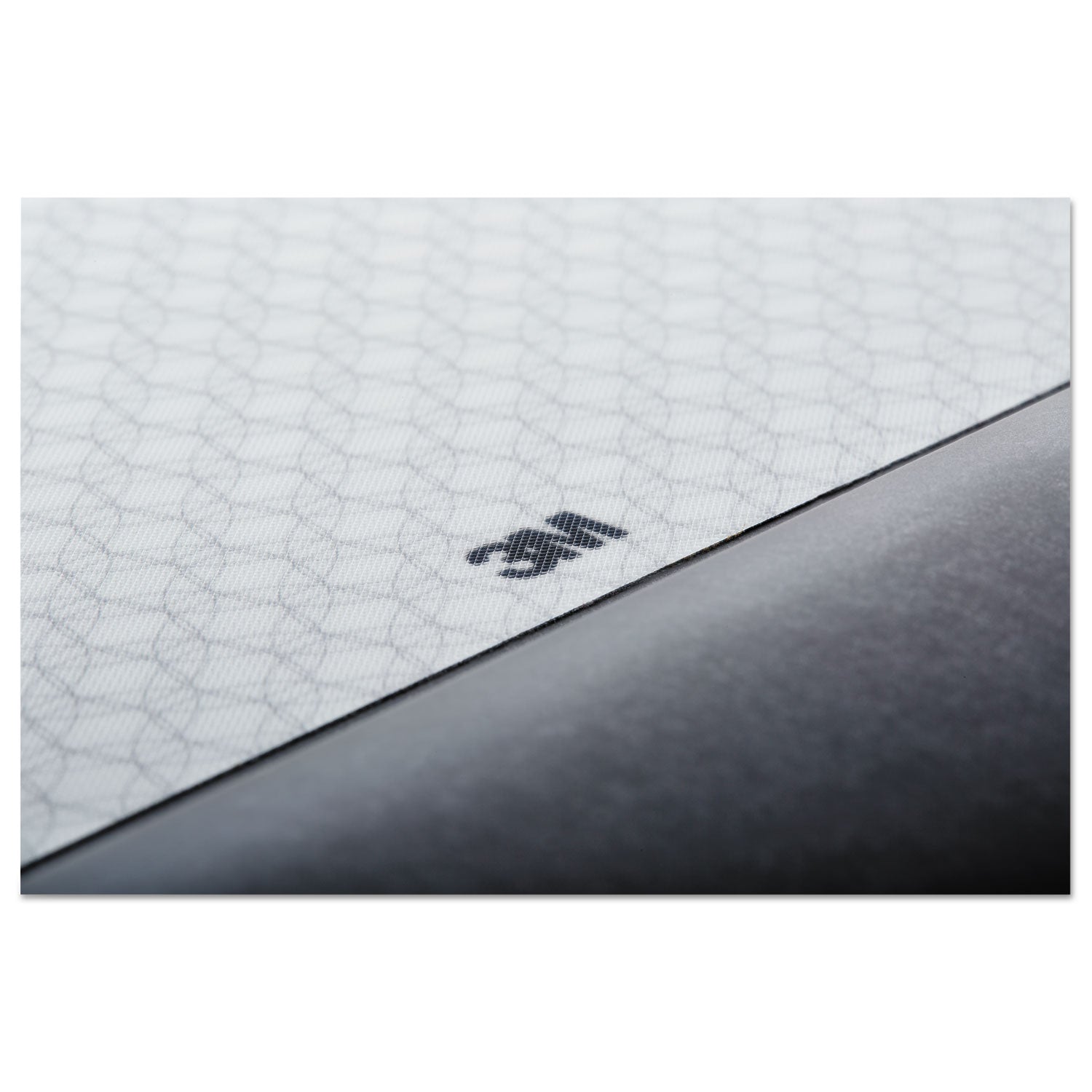 3m-mouse-pad-with-precise-mousing-surface-and-gel-wrist-rest-num-mmmmw85b_4