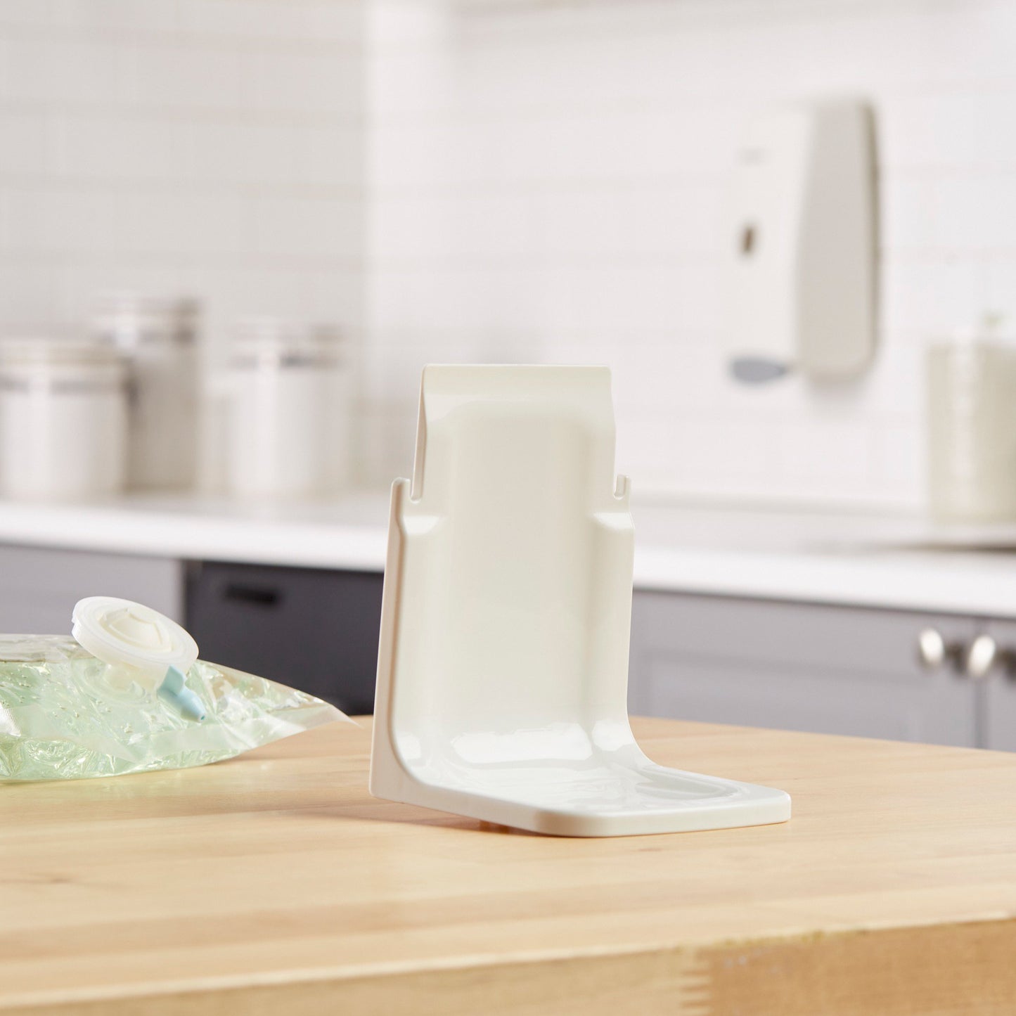 McKesson Brand Dispenser Drip Tray White, ABS Plastic, 4W X 3-3/4D X 5-1/2H Inch (822620_EA)