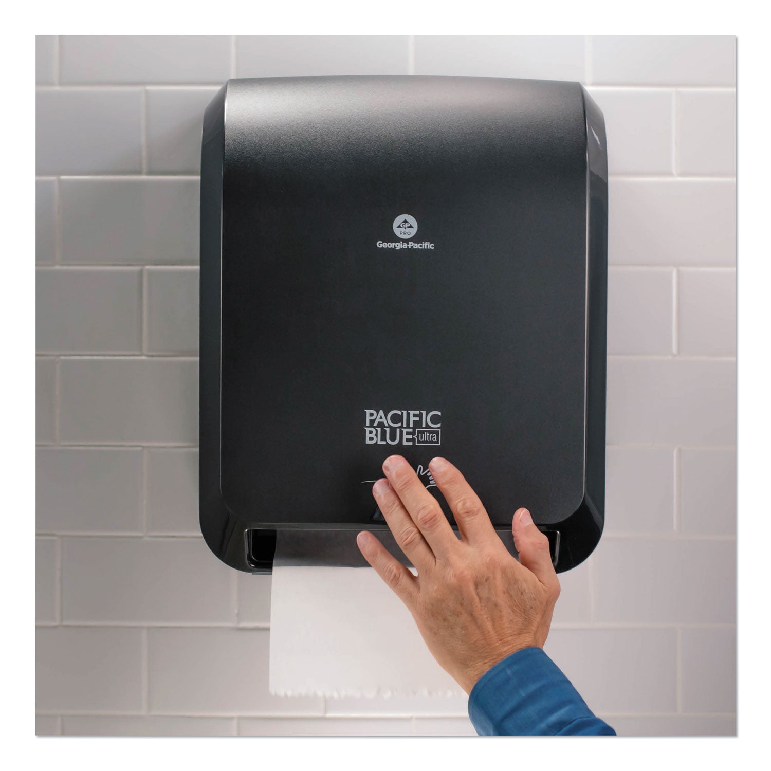 pacific-blue-ultra-high-capacity-paper-towel-dispenser-num-gpc59590_1