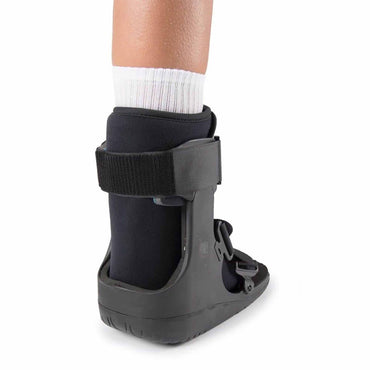 Formfit® Walker Air Air Walker Boot Pneumatic Adult Medium Short (816762_EA)