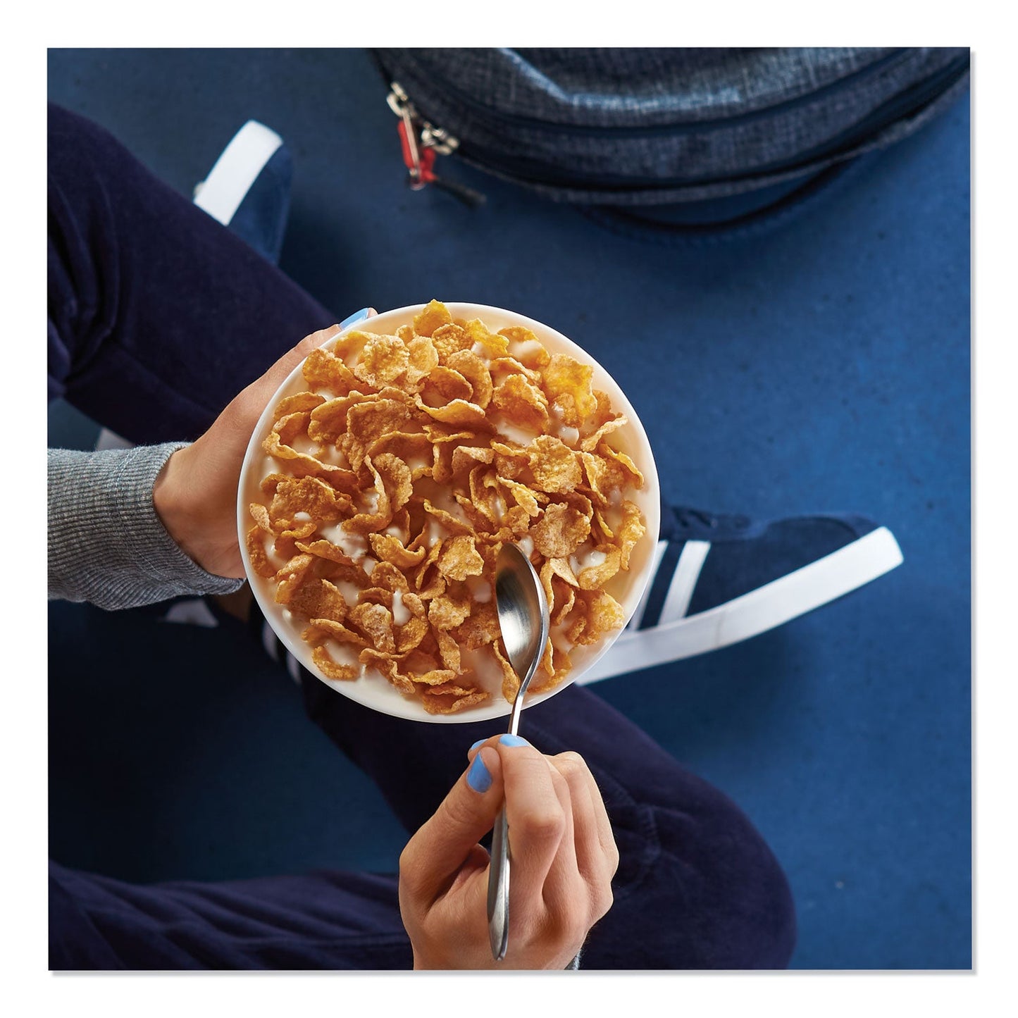 kellogg-s-frosted-flakes-breakfast-cereal-num-keb021838_5