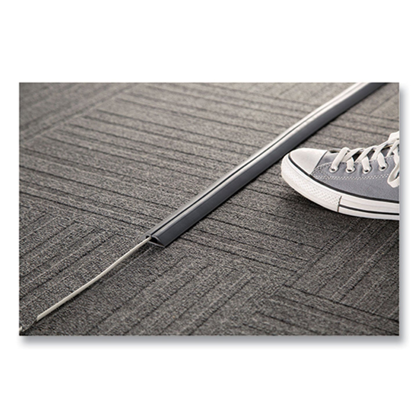 ut-wire-compact-cord-protector-and-concealer-num-rboutwcpm5gy_2