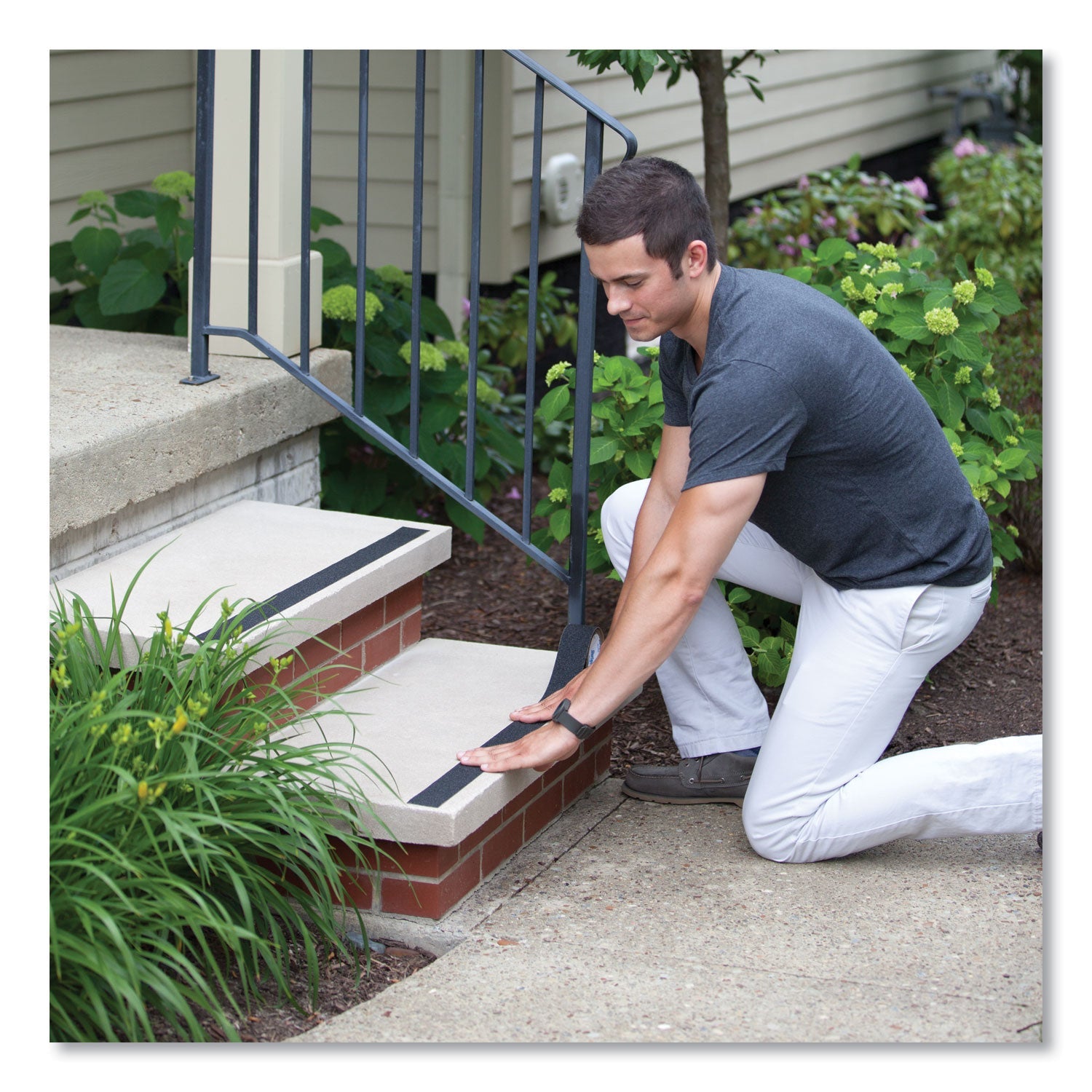 duck-tread-tape-num-duc1027475_3