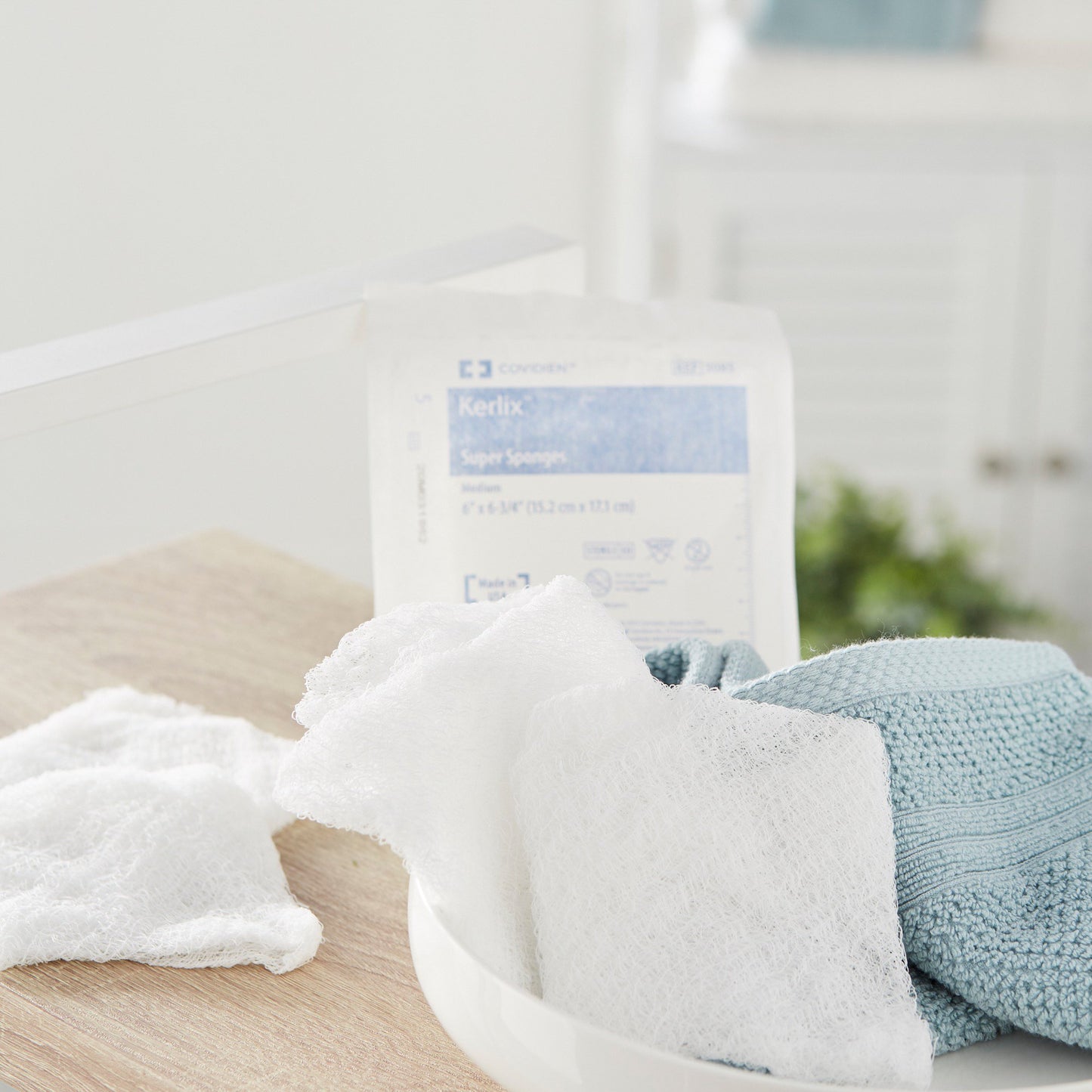 Kerlix™ Fluff Dressing 6 X 6-3/4 Inch 12-Ply Sterile 5 per Pouch (401582_CS)