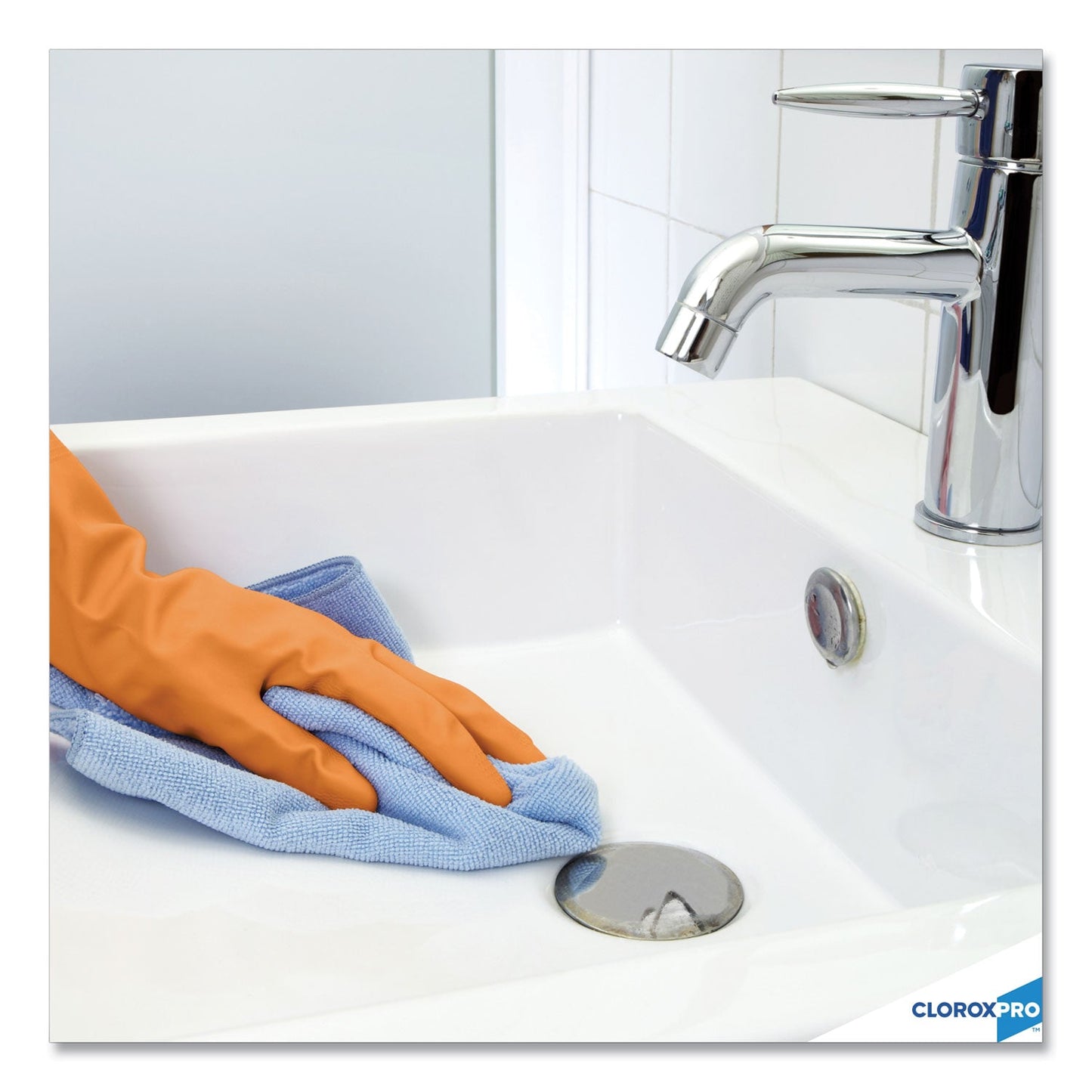 clorox-clean-up-disinfectant-cleaner-with-bleach-num-cox35417_6