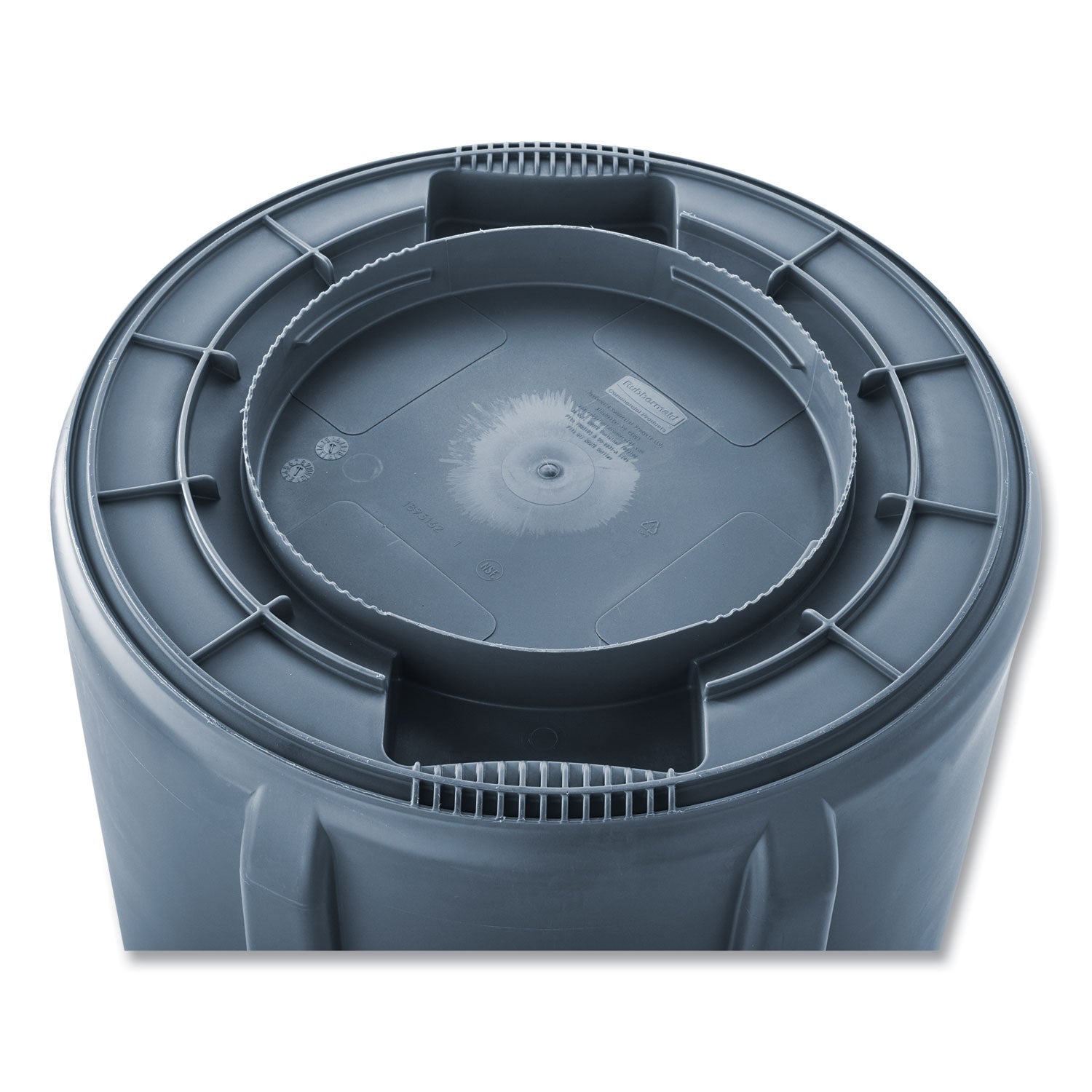 rubbermaid-vented-round-brute-container-num-rub263200gy_4